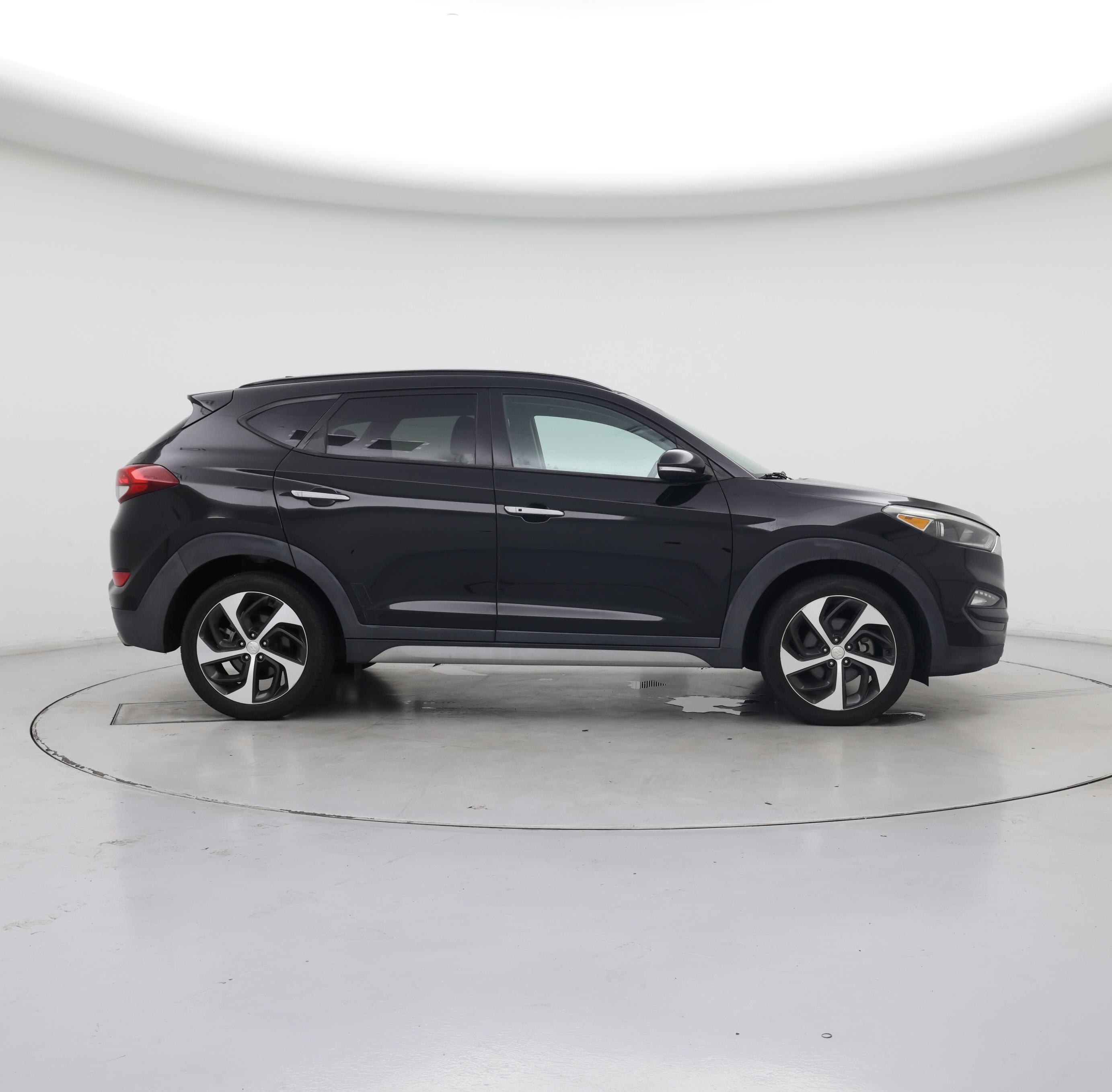 Thumbnail: 2017 Hyundai Tucson - 7