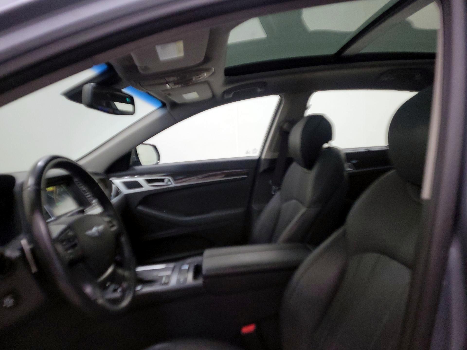 Thumbnail: 2015 Hyundai Genesis - 20