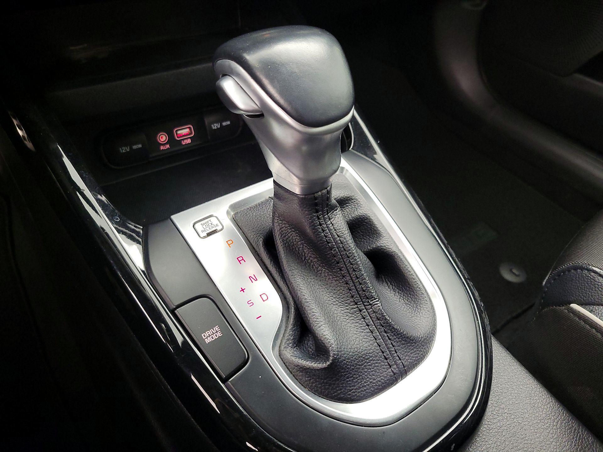 Thumbnail: 2021 Kia Forte - 17