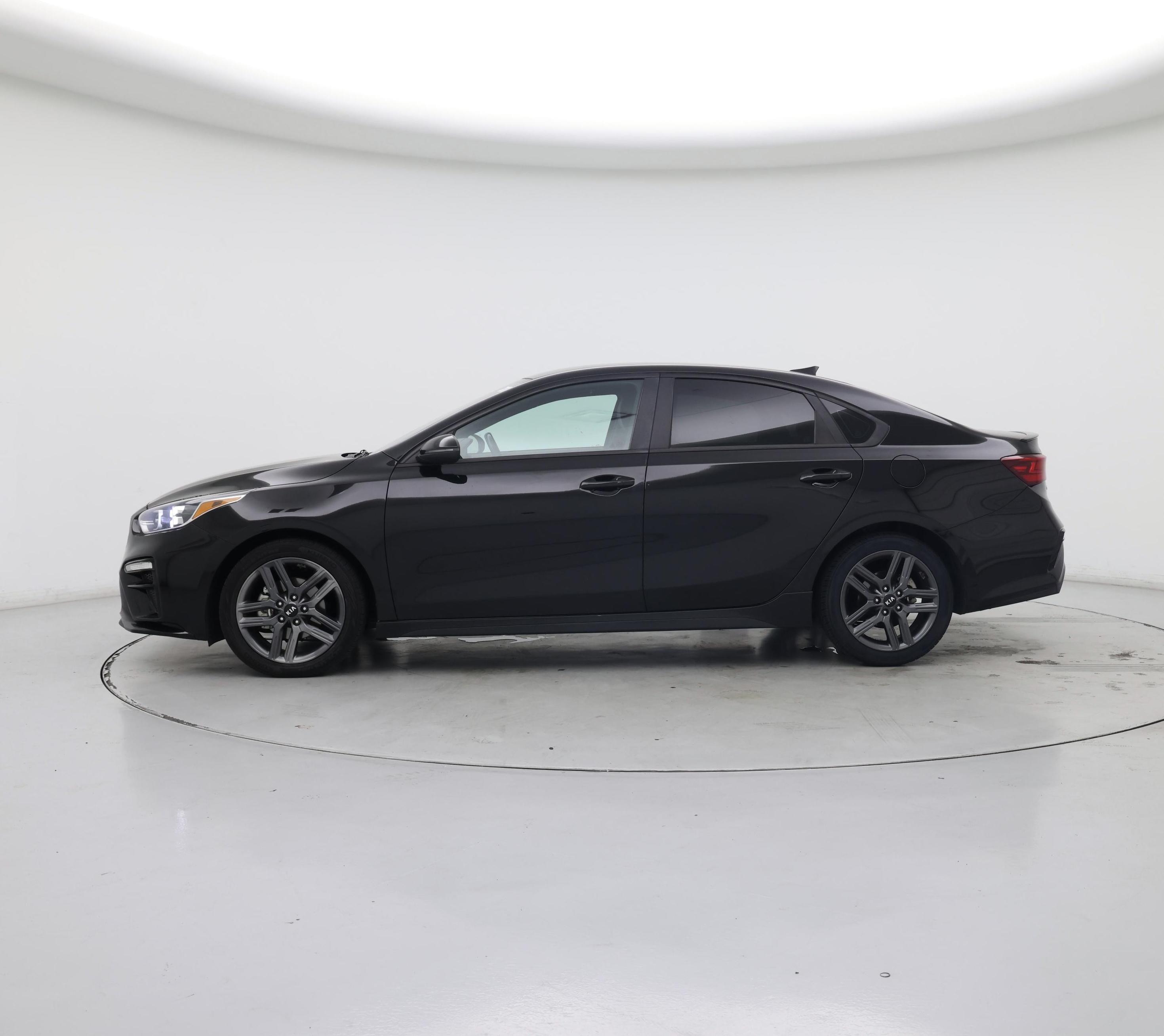 Thumbnail: 2021 Kia Forte - 3