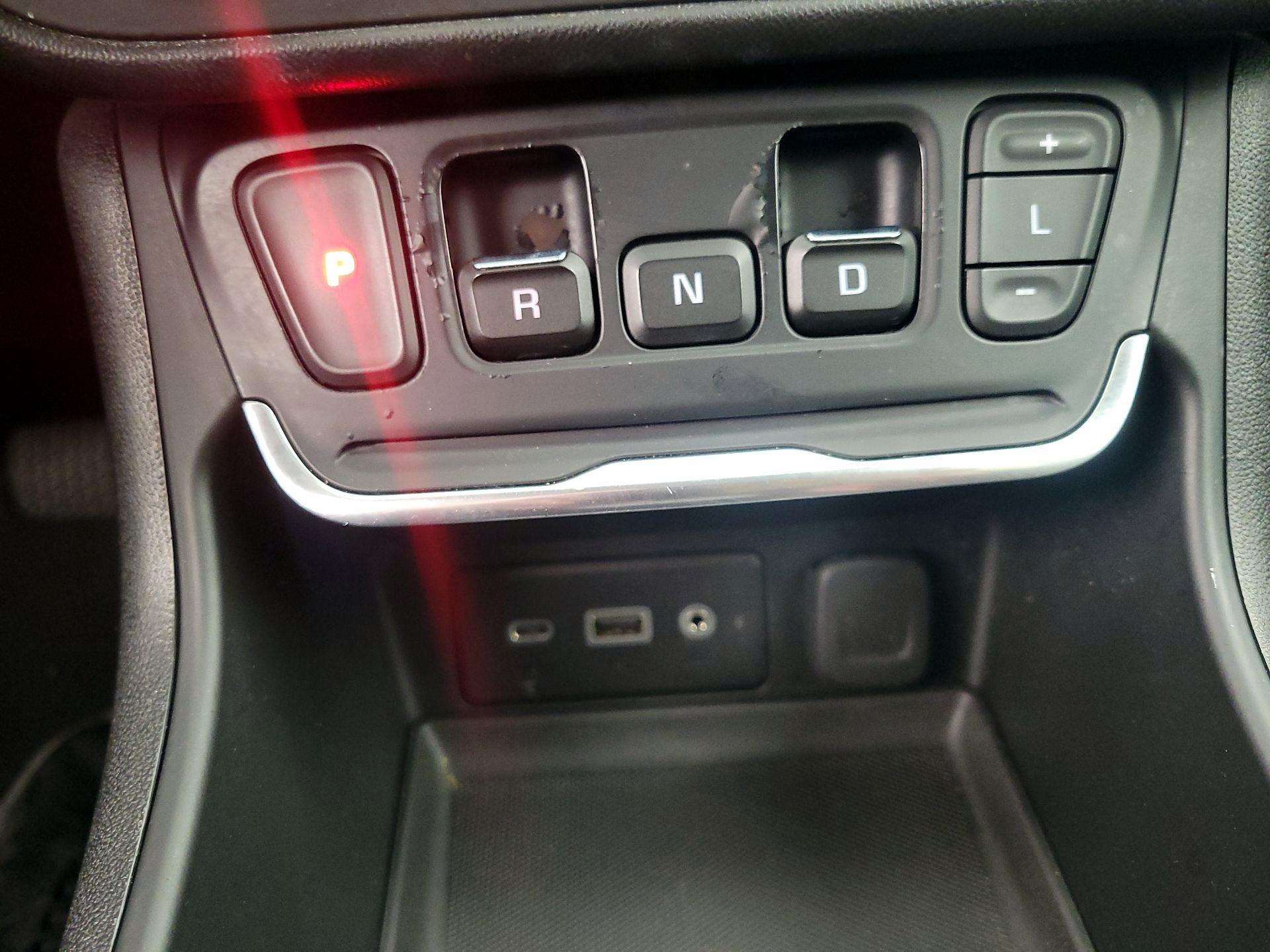 Thumbnail: 2018 GMC Terrain - 17