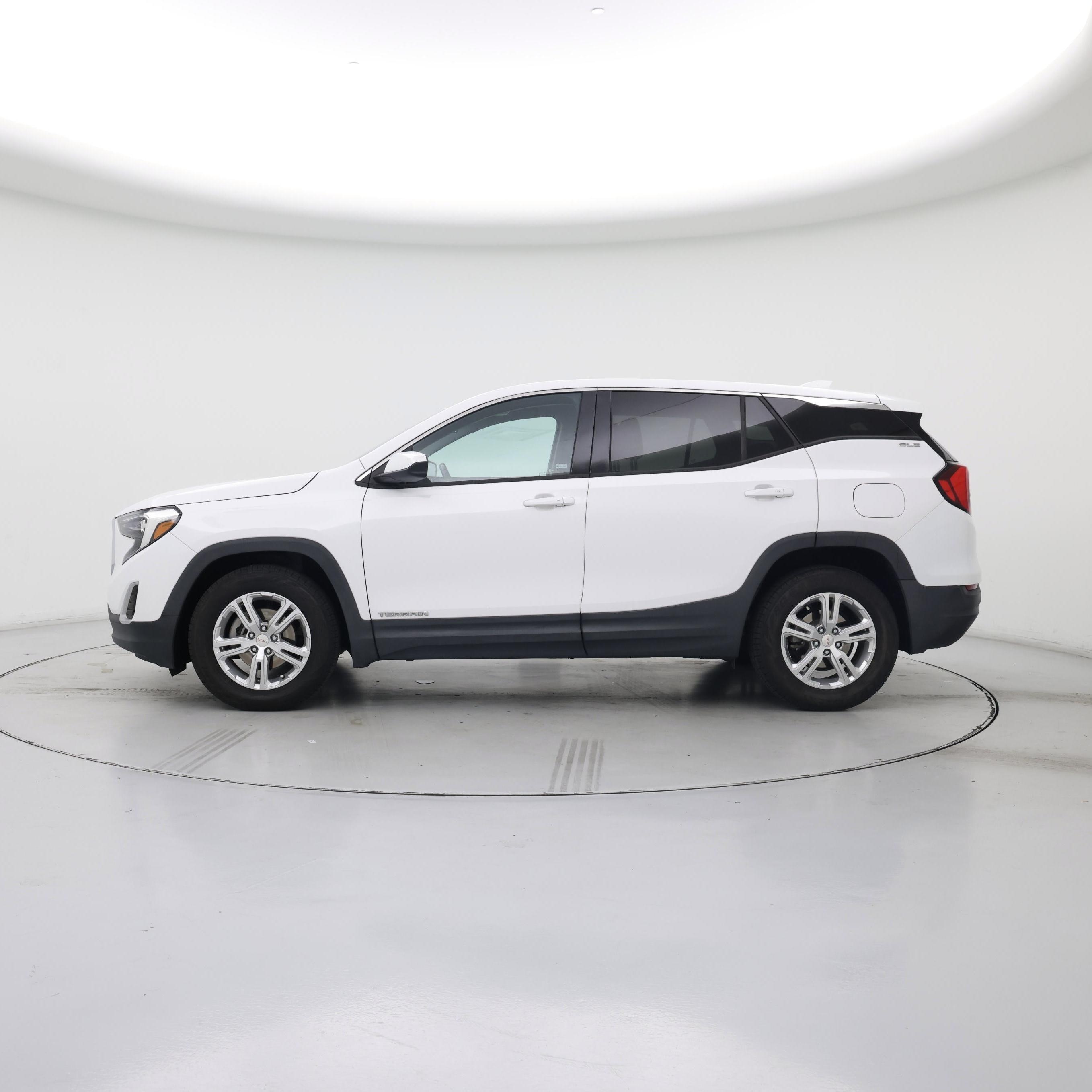 Thumbnail: 2018 GMC Terrain - 3