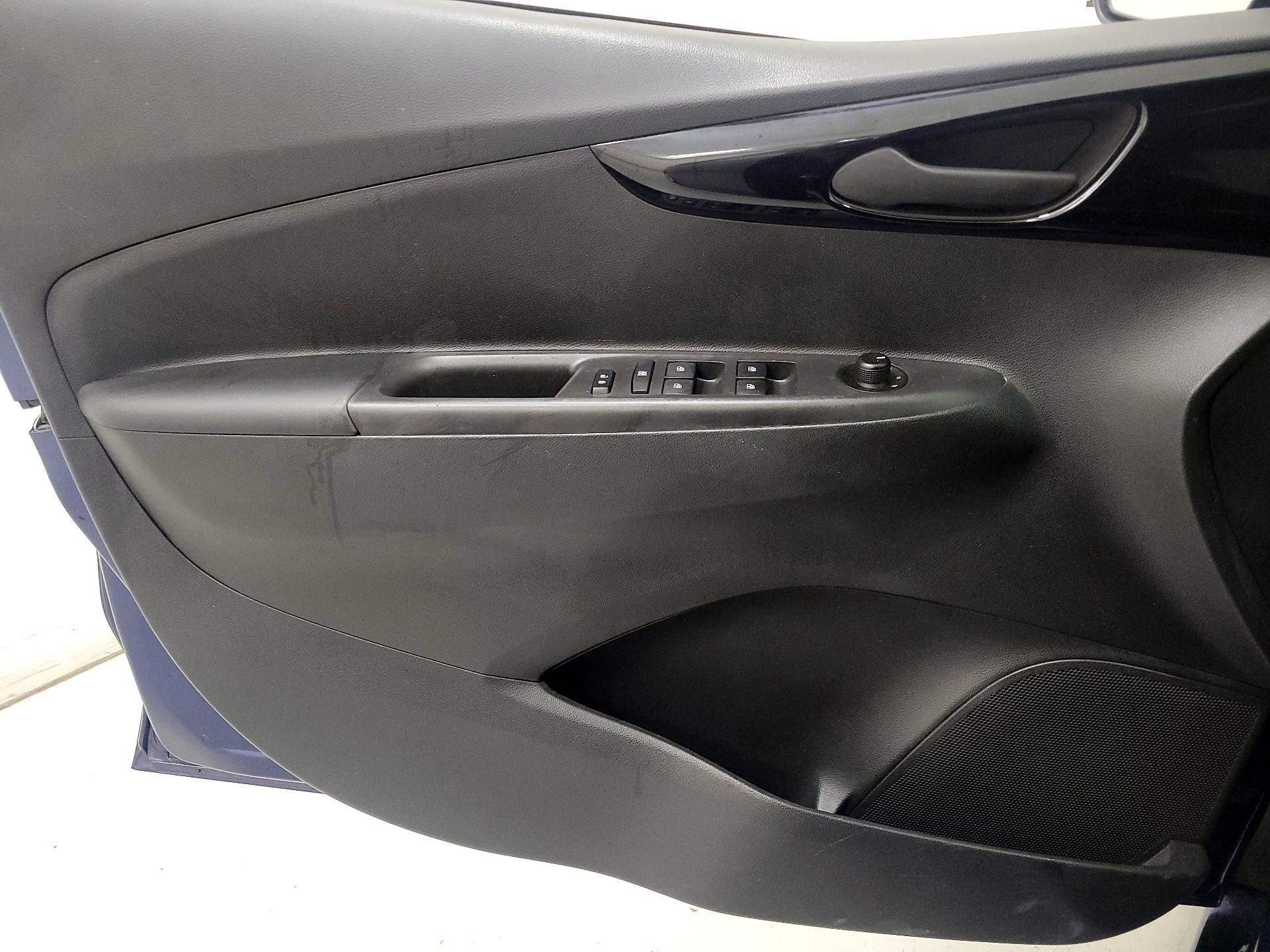 Thumbnail: 2022 Chevrolet Spark - 12