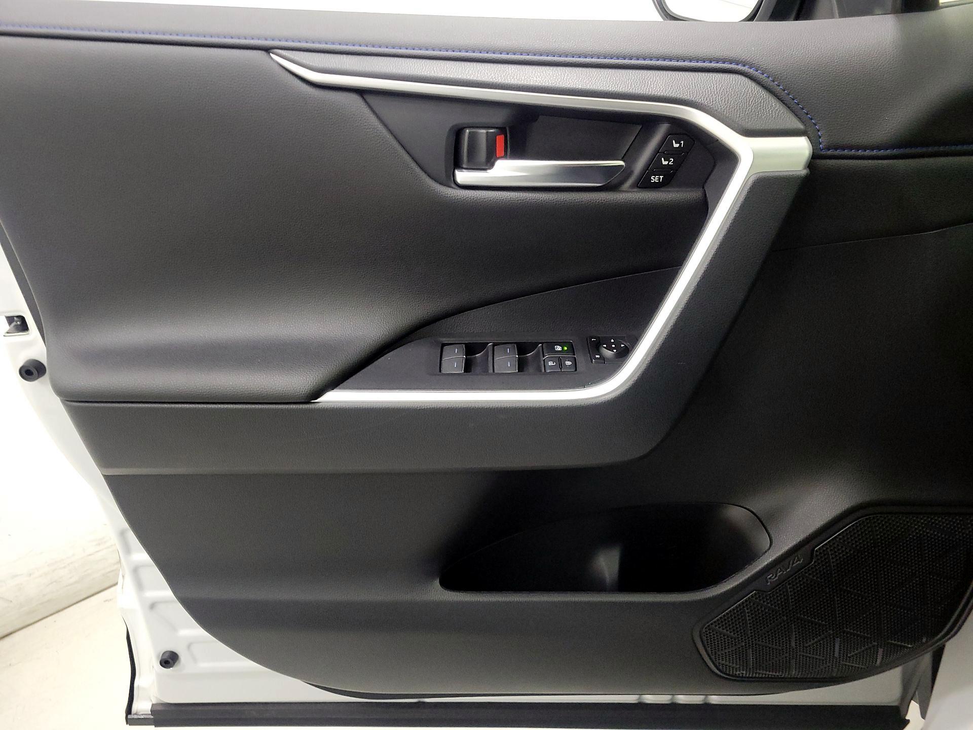 Thumbnail: 2024 Toyota RAV4 - 12
