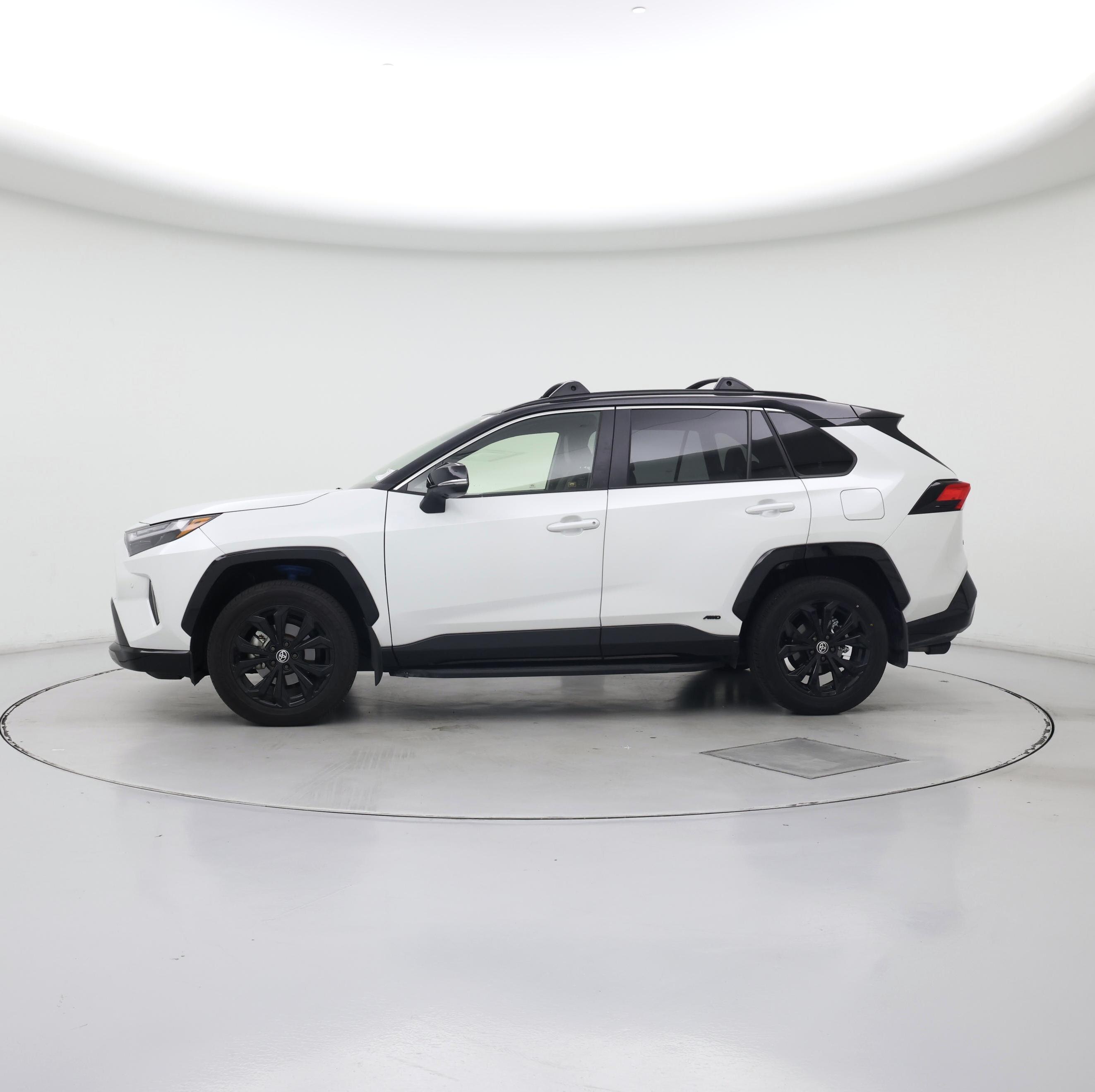Thumbnail: 2024 Toyota RAV4 - 3
