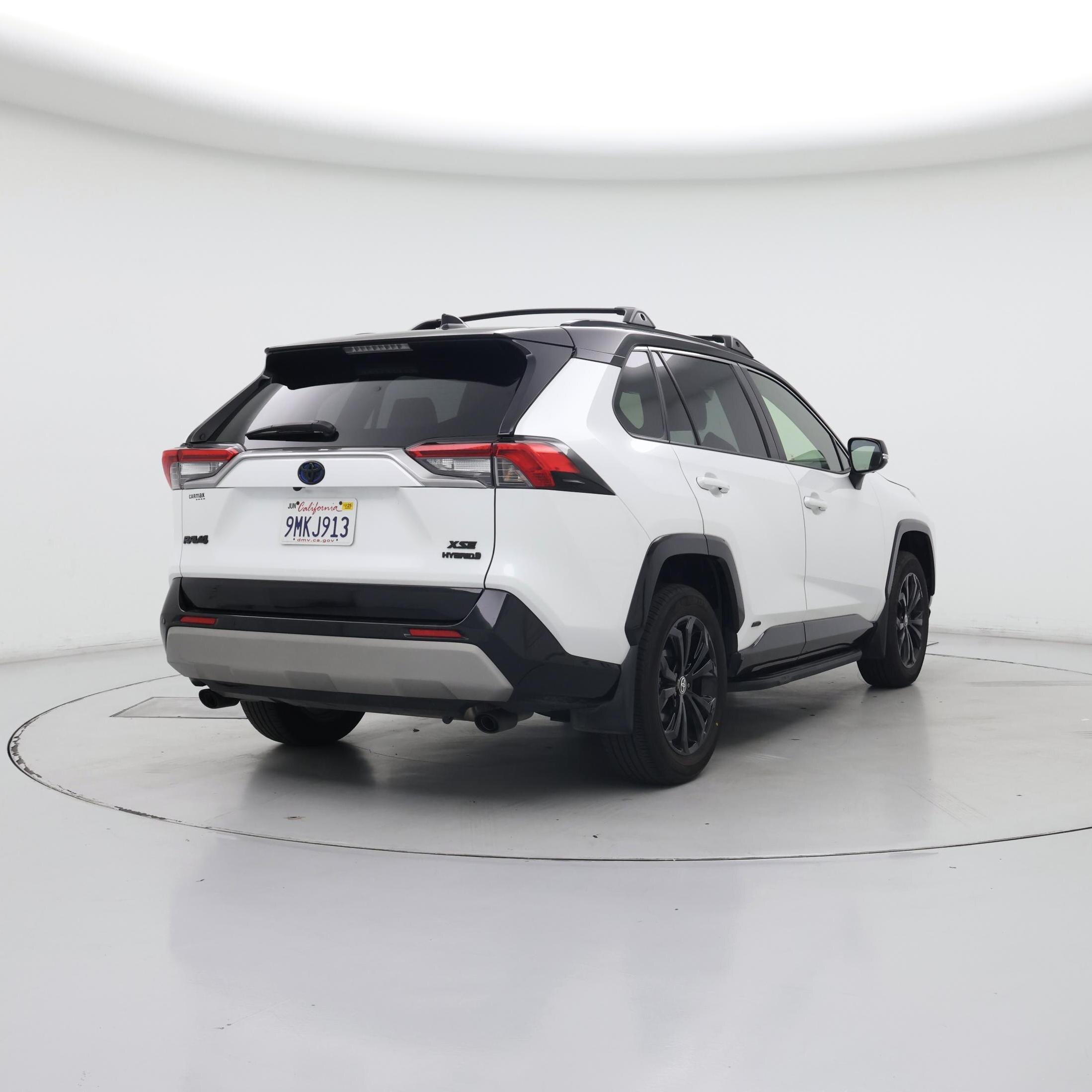 Thumbnail: 2024 Toyota RAV4 - 8