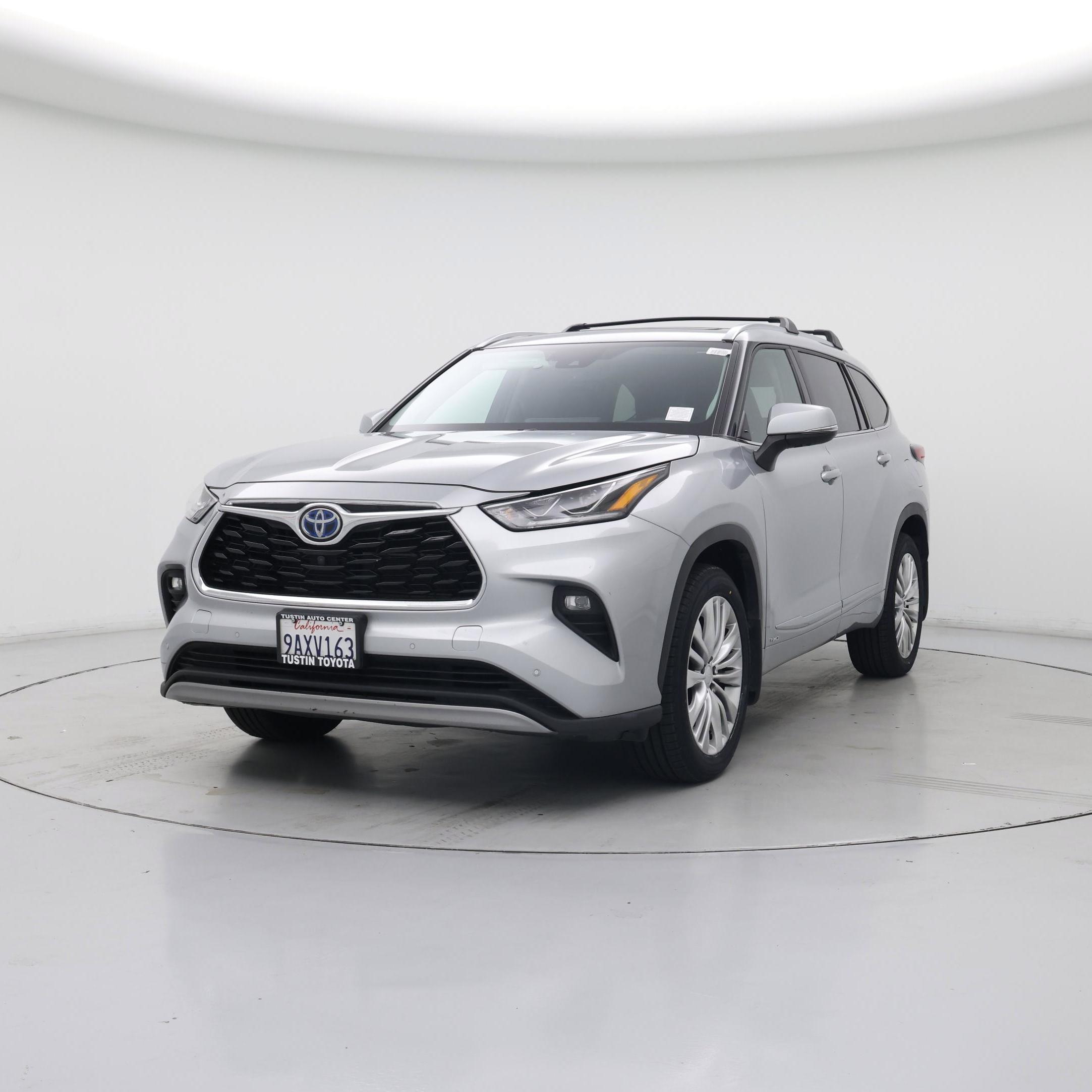Thumbnail: 2022 Toyota Highlander - 4