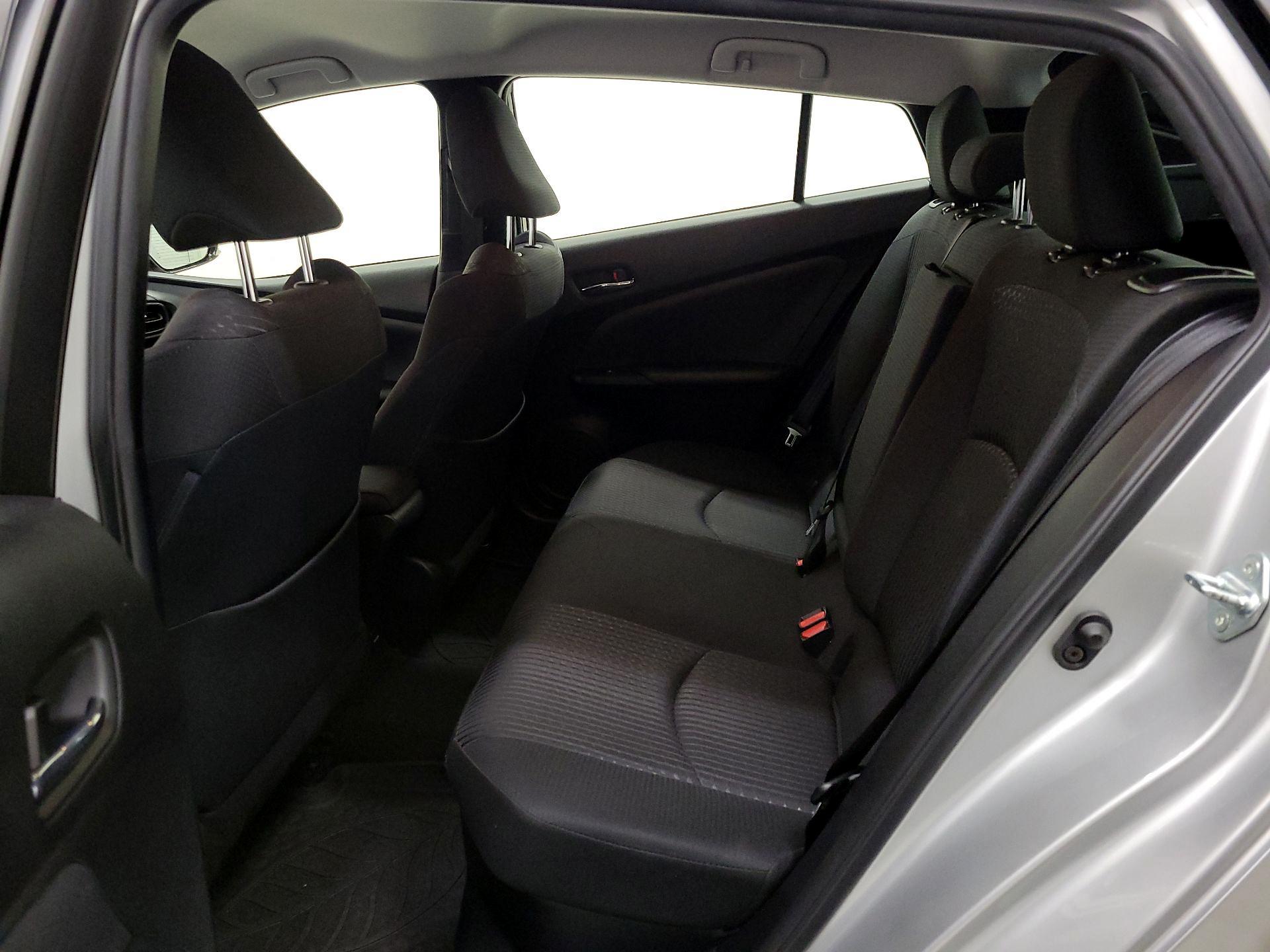 Thumbnail: 2017 Toyota Prius - 18