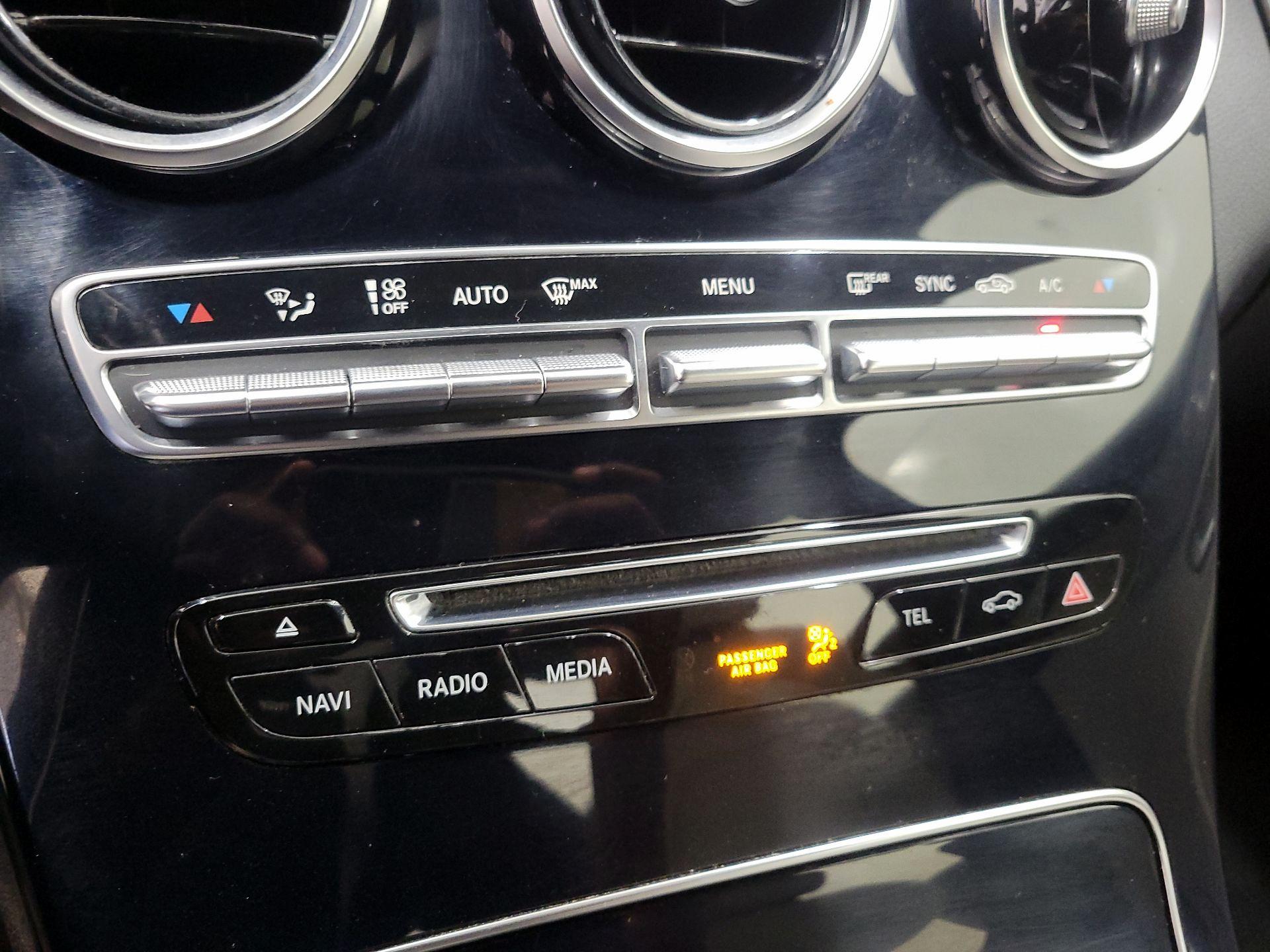 Thumbnail: 2018 Mercedes-Benz C-Class - 16