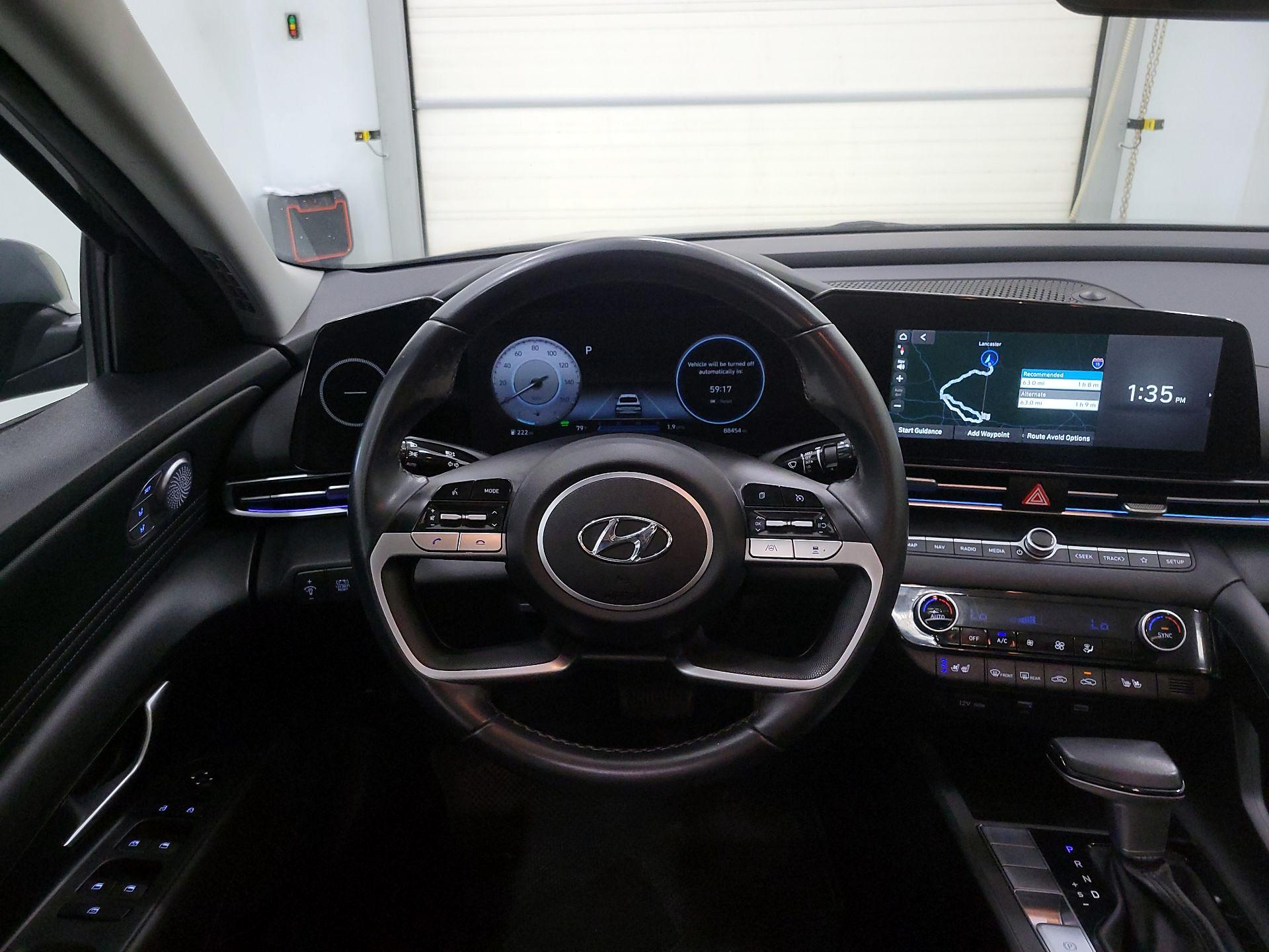 Thumbnail: 2022 Hyundai Elantra - 10