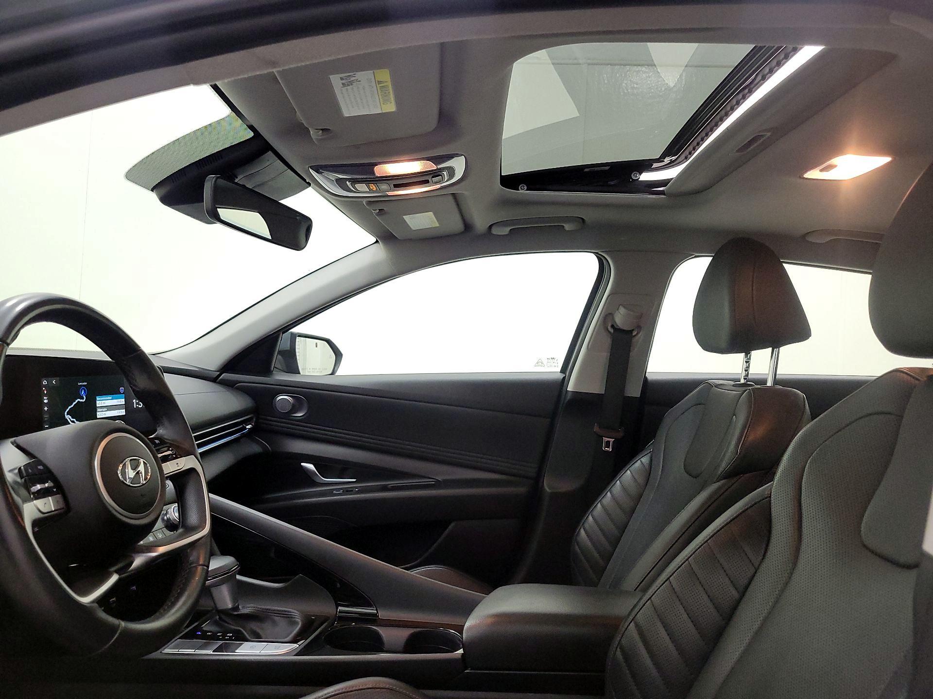 Thumbnail: 2022 Hyundai Elantra - 20