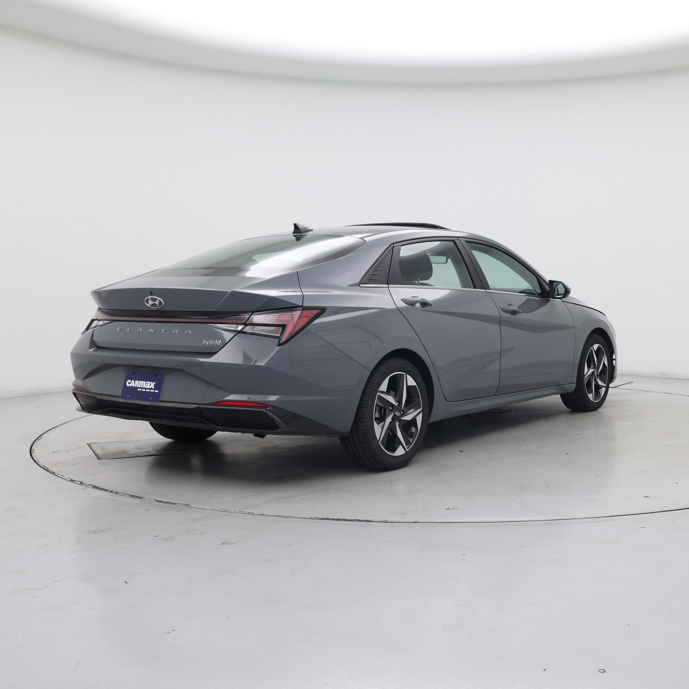 Thumbnail: 2022 Hyundai Elantra - 8