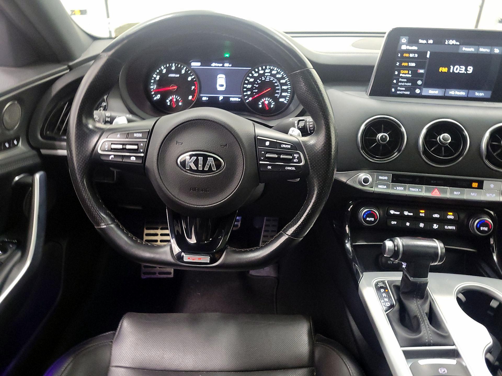 Thumbnail: 2018 Kia Stinger - 10