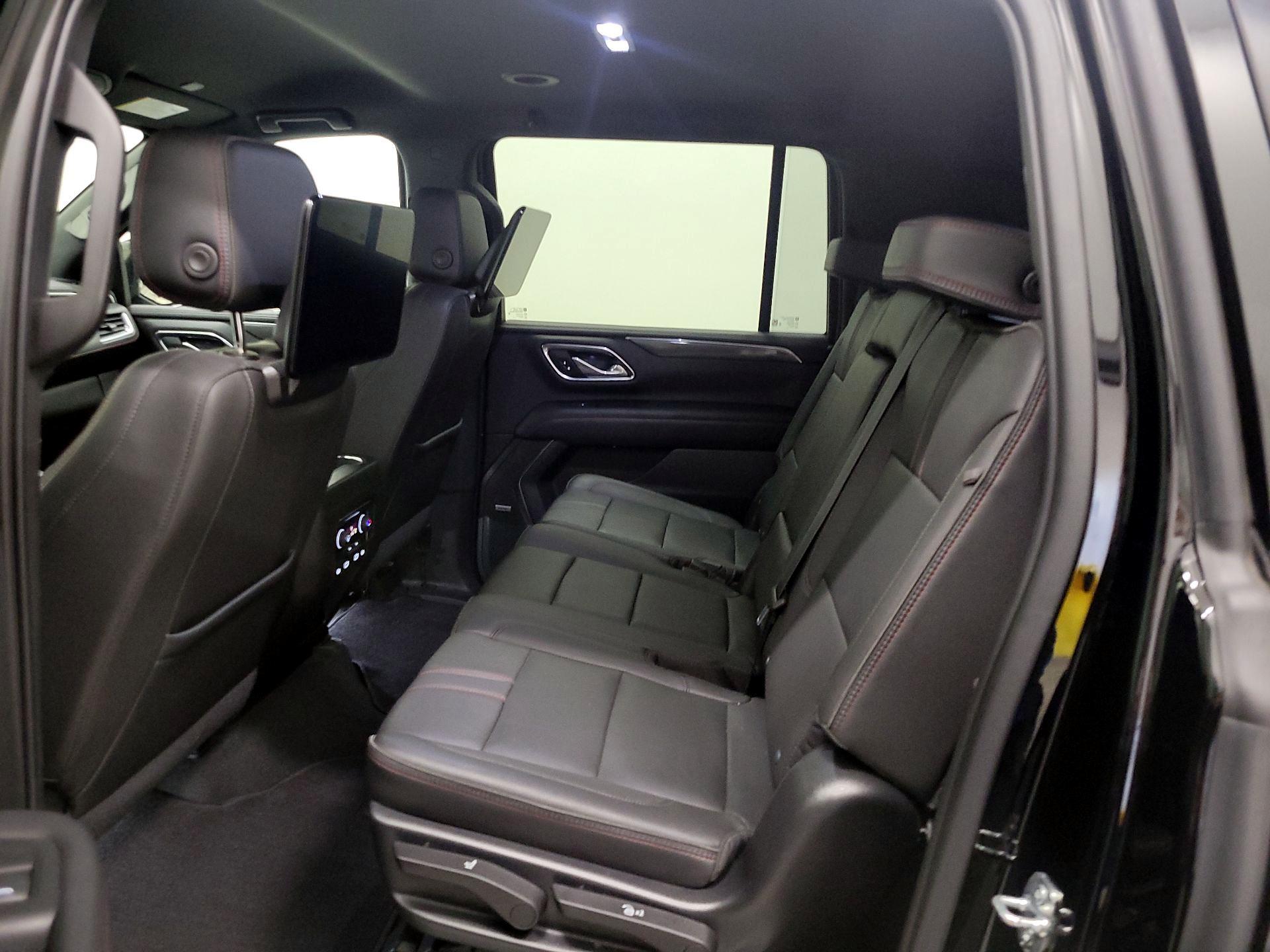 Thumbnail: 2021 Chevrolet Suburban - 18