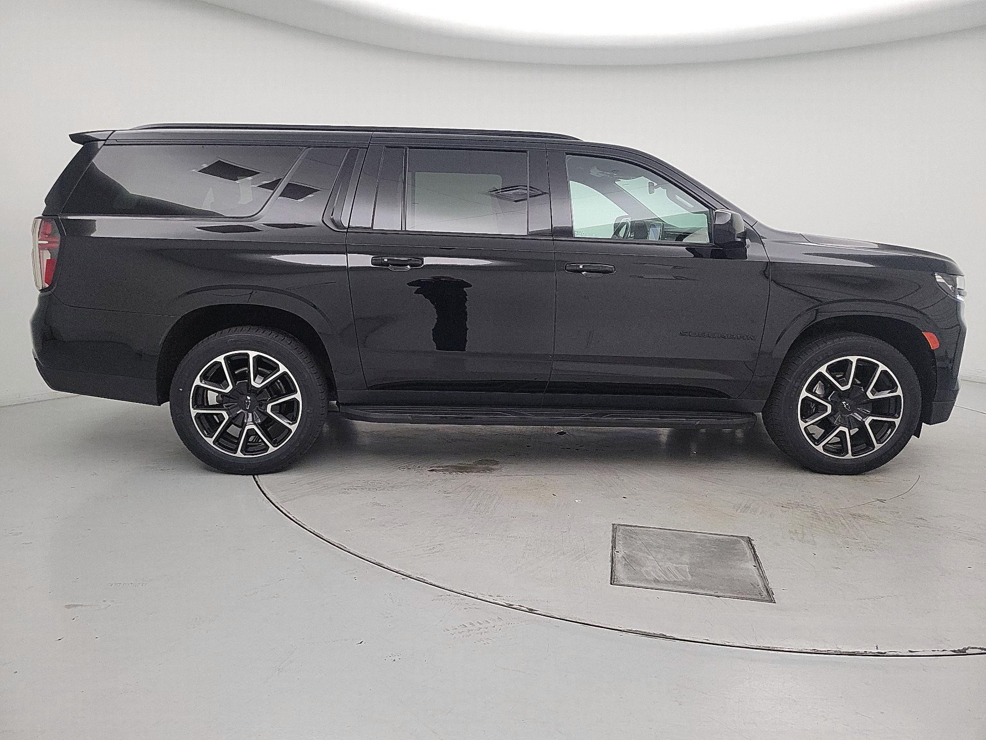 Thumbnail: 2021 Chevrolet Suburban - 4