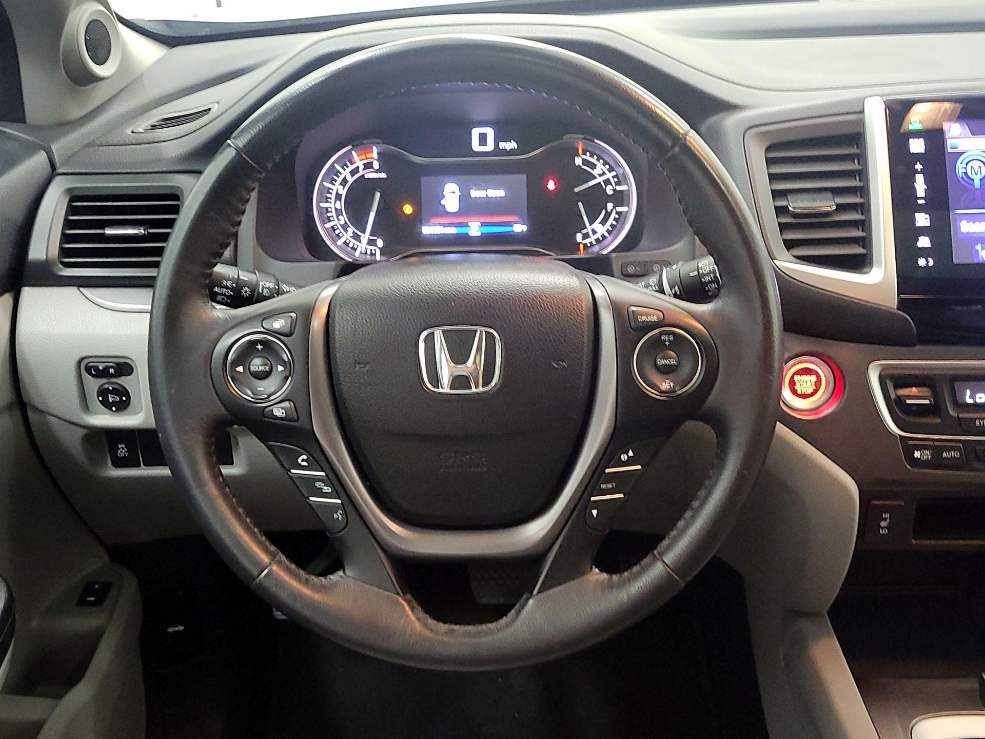 Thumbnail: 2016 Honda Pilot - 10