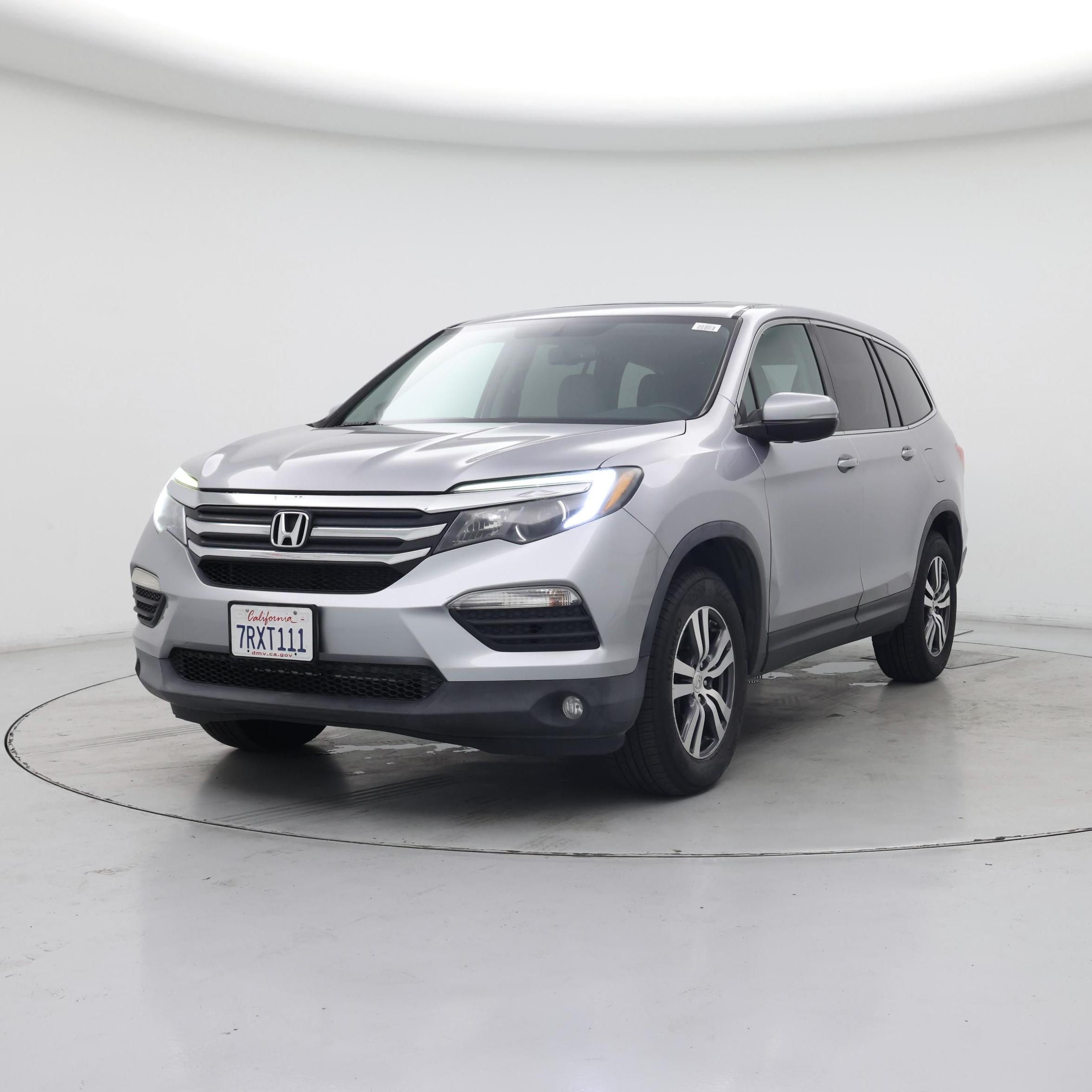 Thumbnail: 2016 Honda Pilot - 4