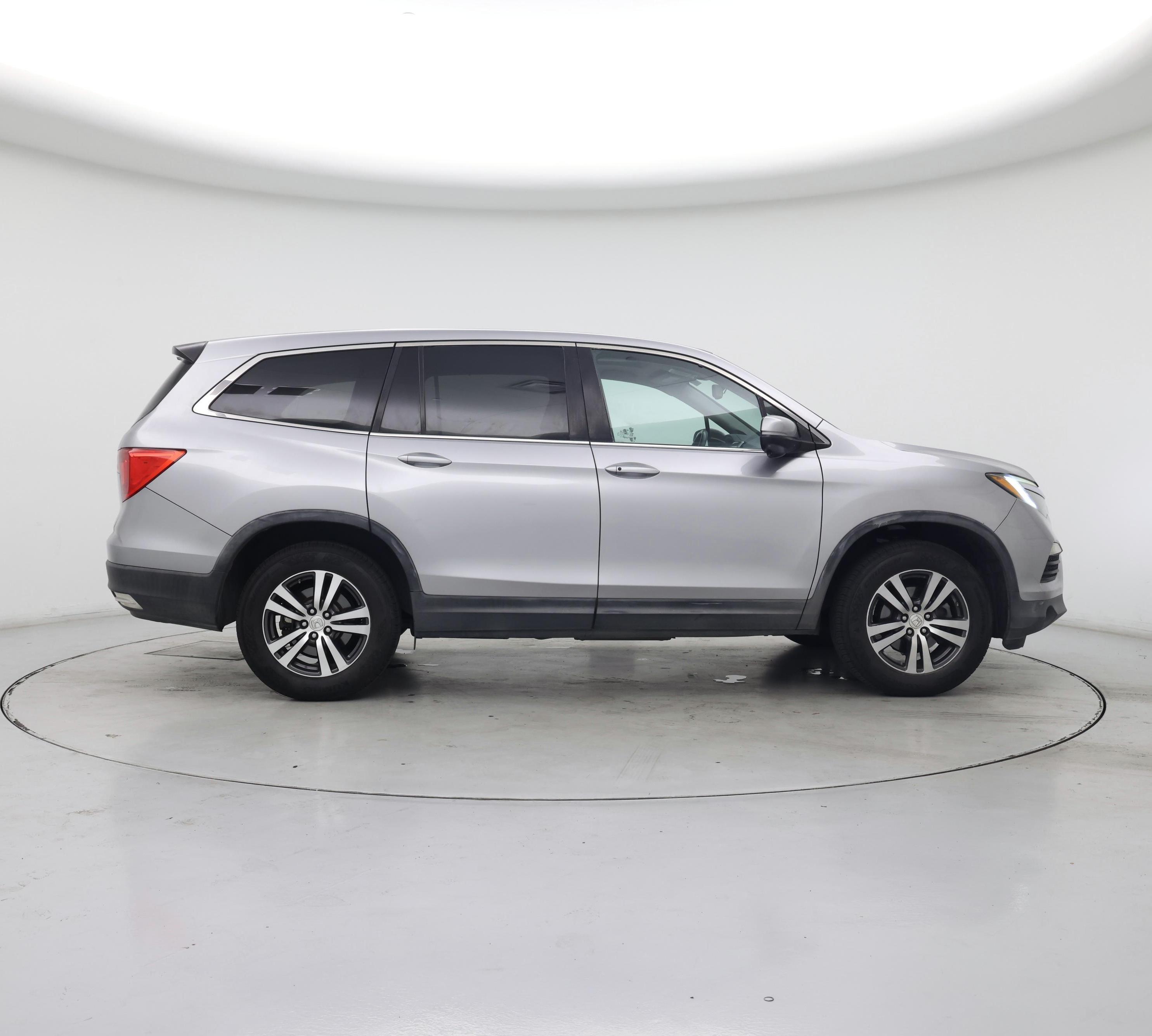 Thumbnail: 2016 Honda Pilot - 7