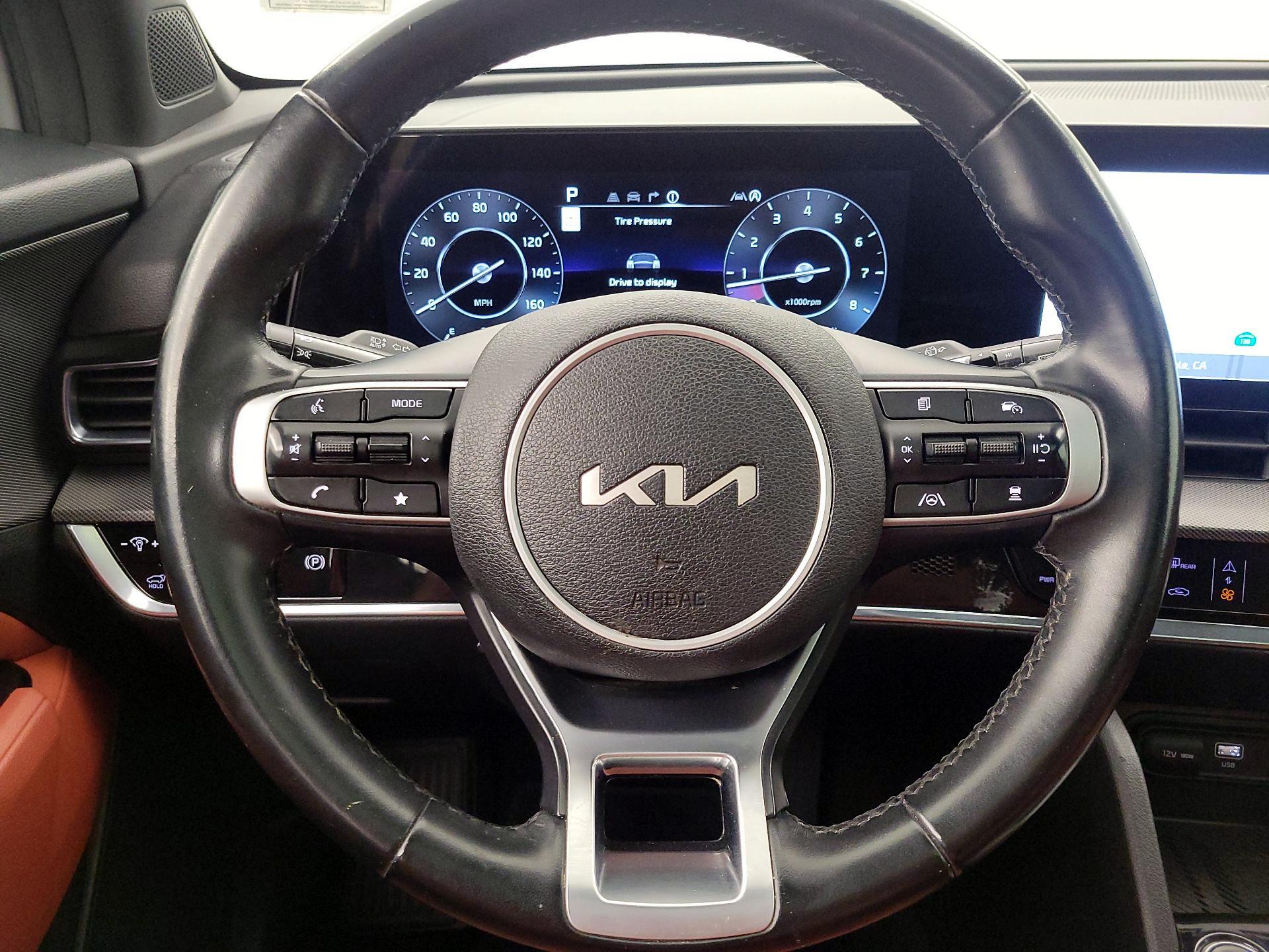Thumbnail: 2023 Kia Sportage - 10
