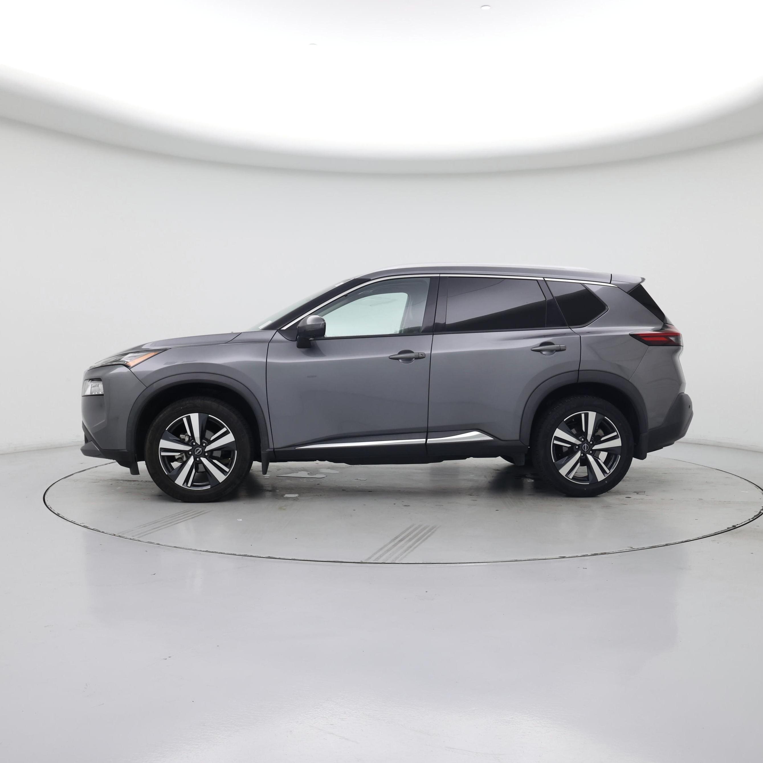 Thumbnail: 2022 Nissan Rogue - 3