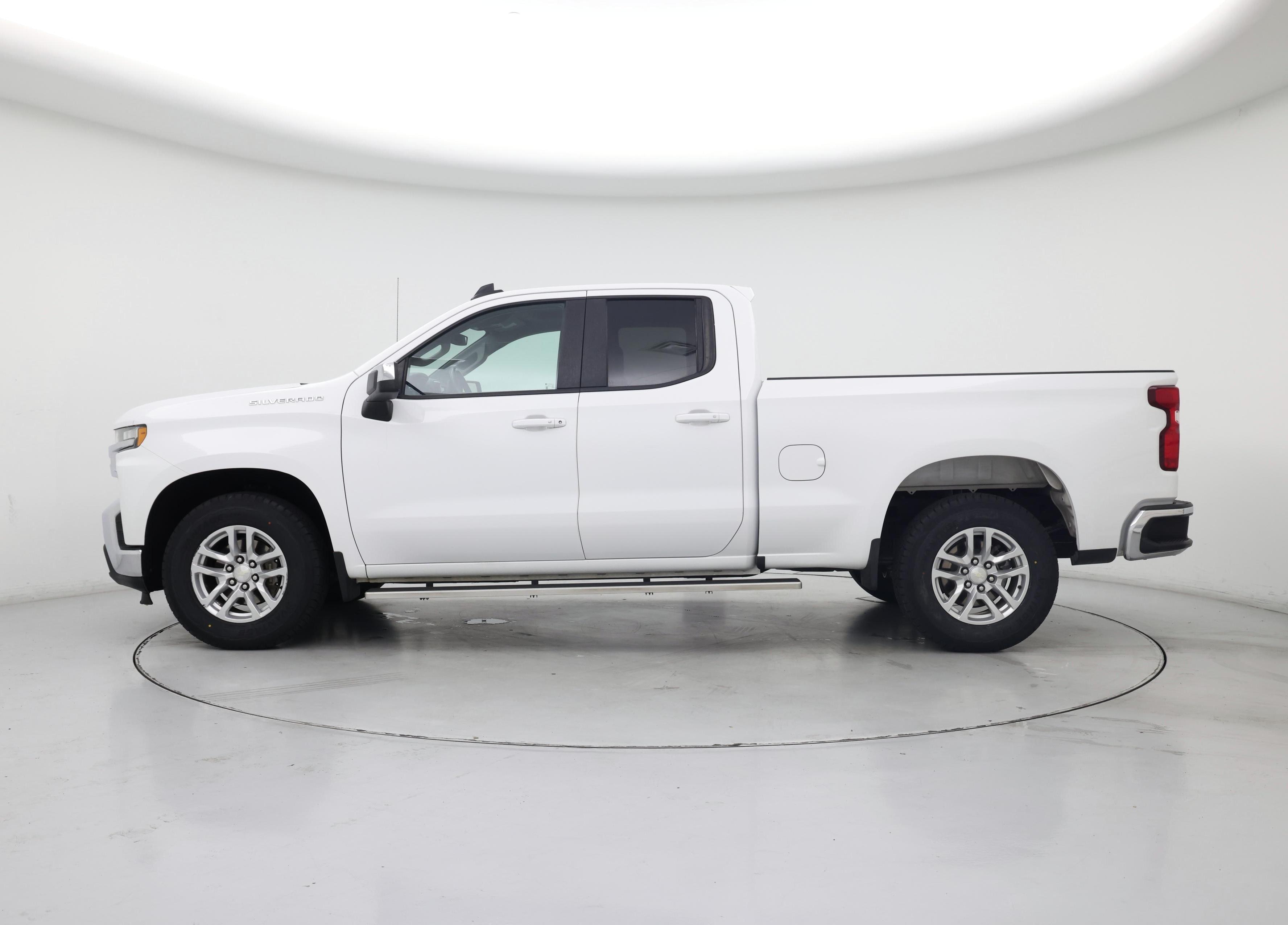 Thumbnail: 2019 Chevrolet Silverado 1500 - 3