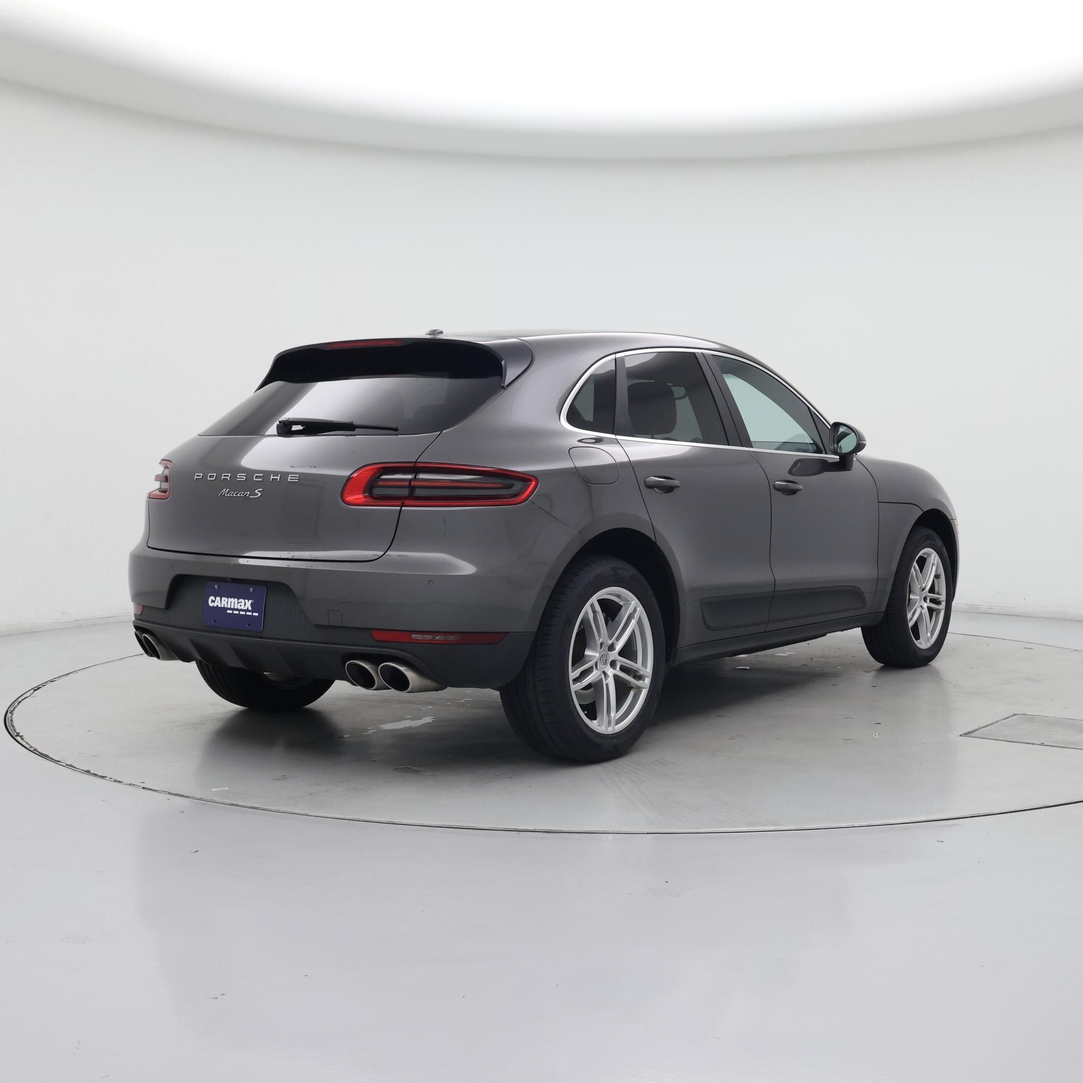 Thumbnail: 2016 Porsche Macan - 8