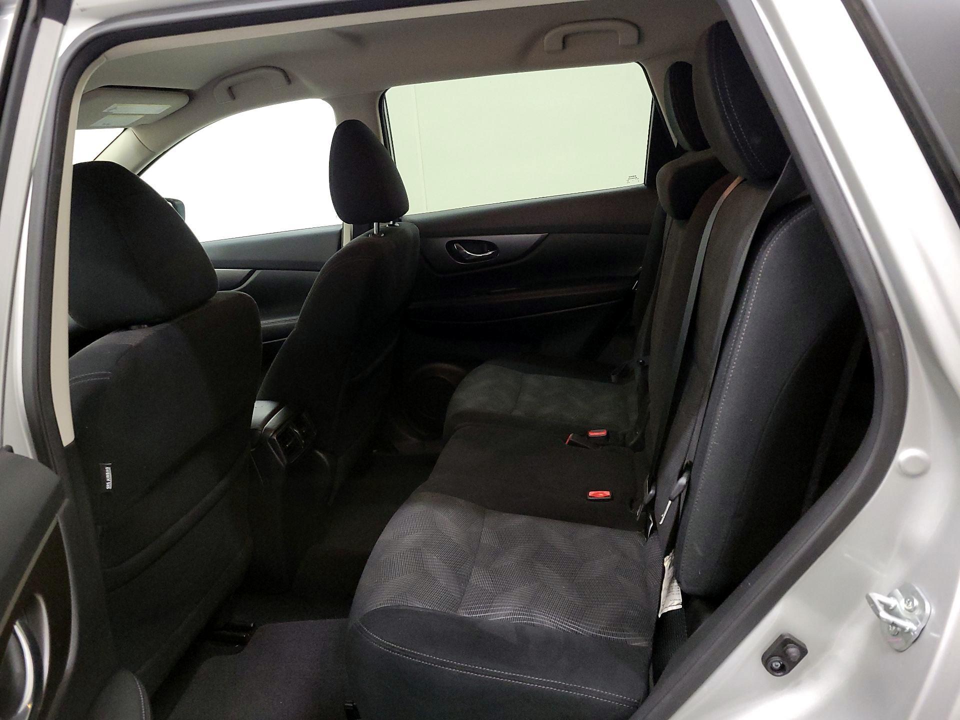 Thumbnail: 2015 Nissan Rogue - 19