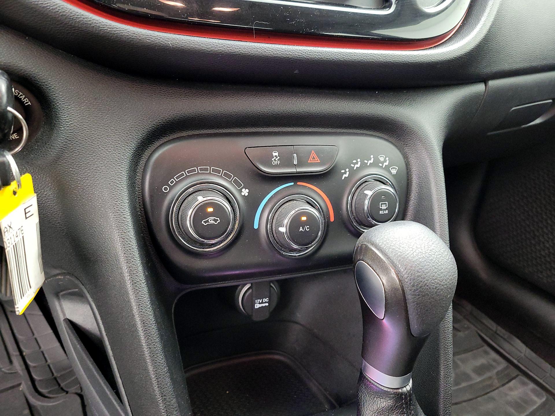 Thumbnail: 2015 Dodge Dart - 15