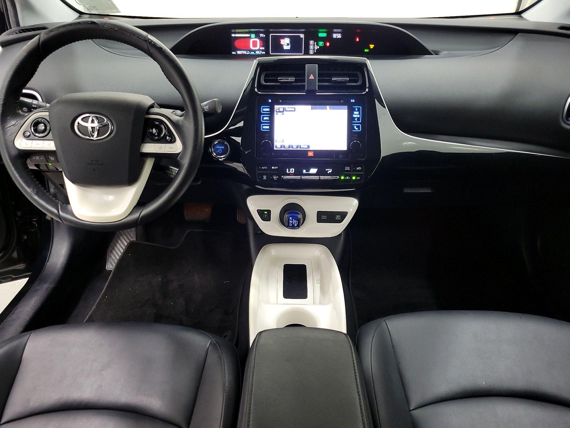 Thumbnail: 2016 Toyota Prius - 9
