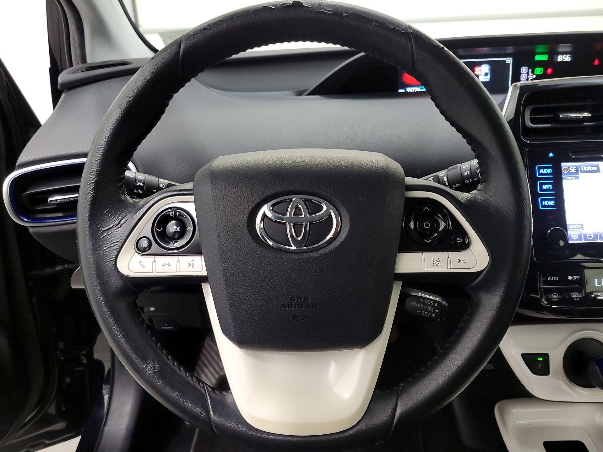 Thumbnail: 2016 Toyota Prius - 10