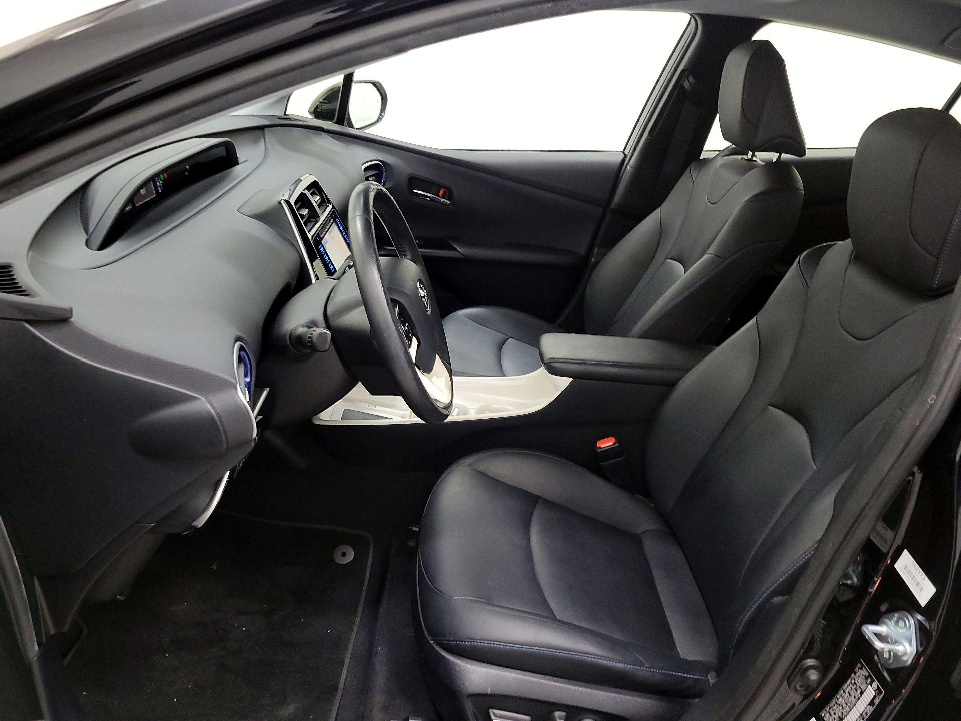 Thumbnail: 2016 Toyota Prius - 11