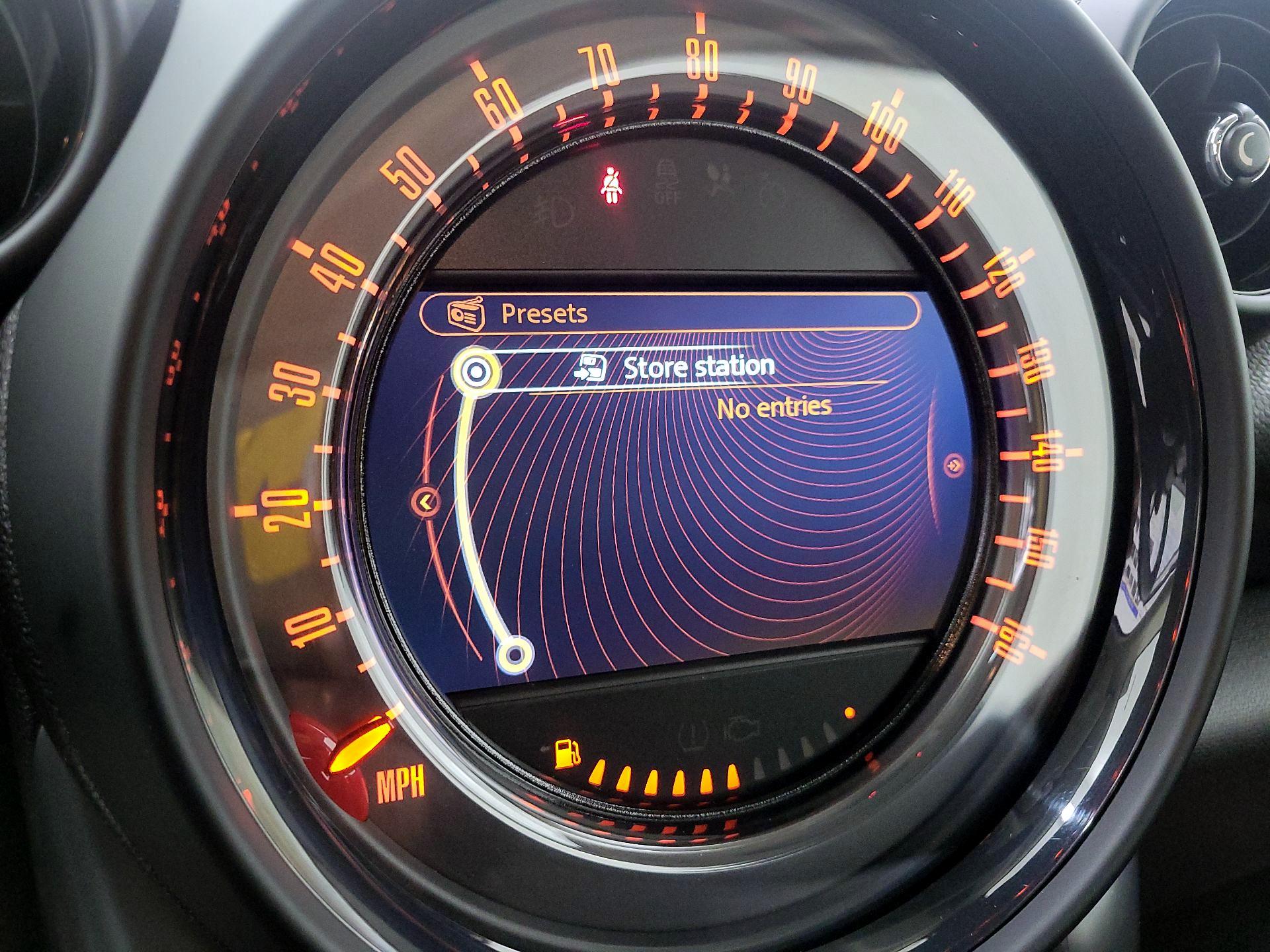 Thumbnail: 2015 MINI Cooper Countryman - 14
