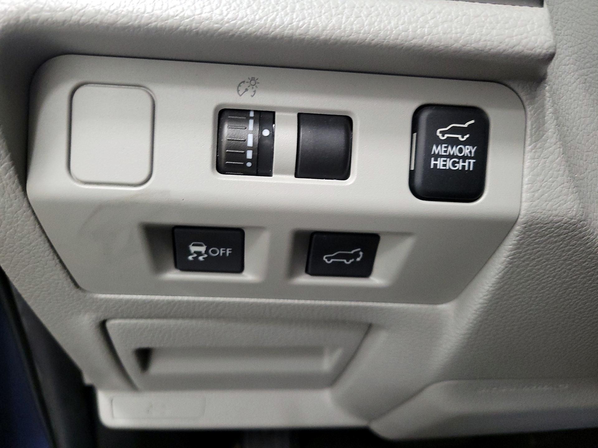 Thumbnail: 2015 Subaru Forester - 13