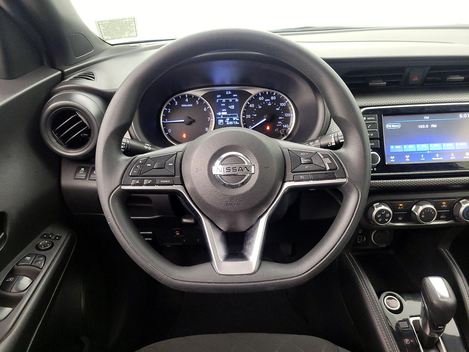 Thumbnail: 2018 Nissan Kicks - 10