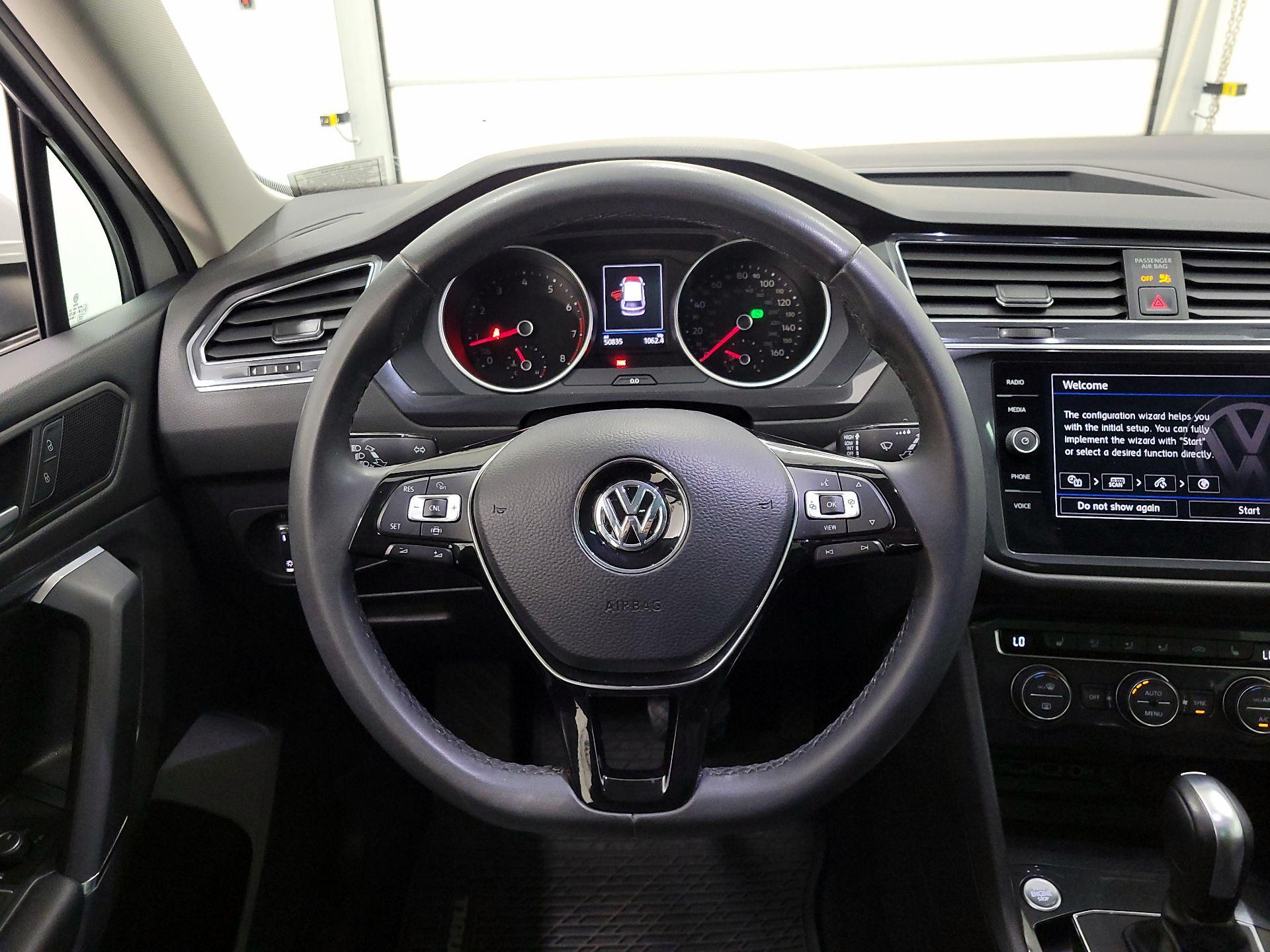 Thumbnail: 2020 Volkswagen Tiguan - 10