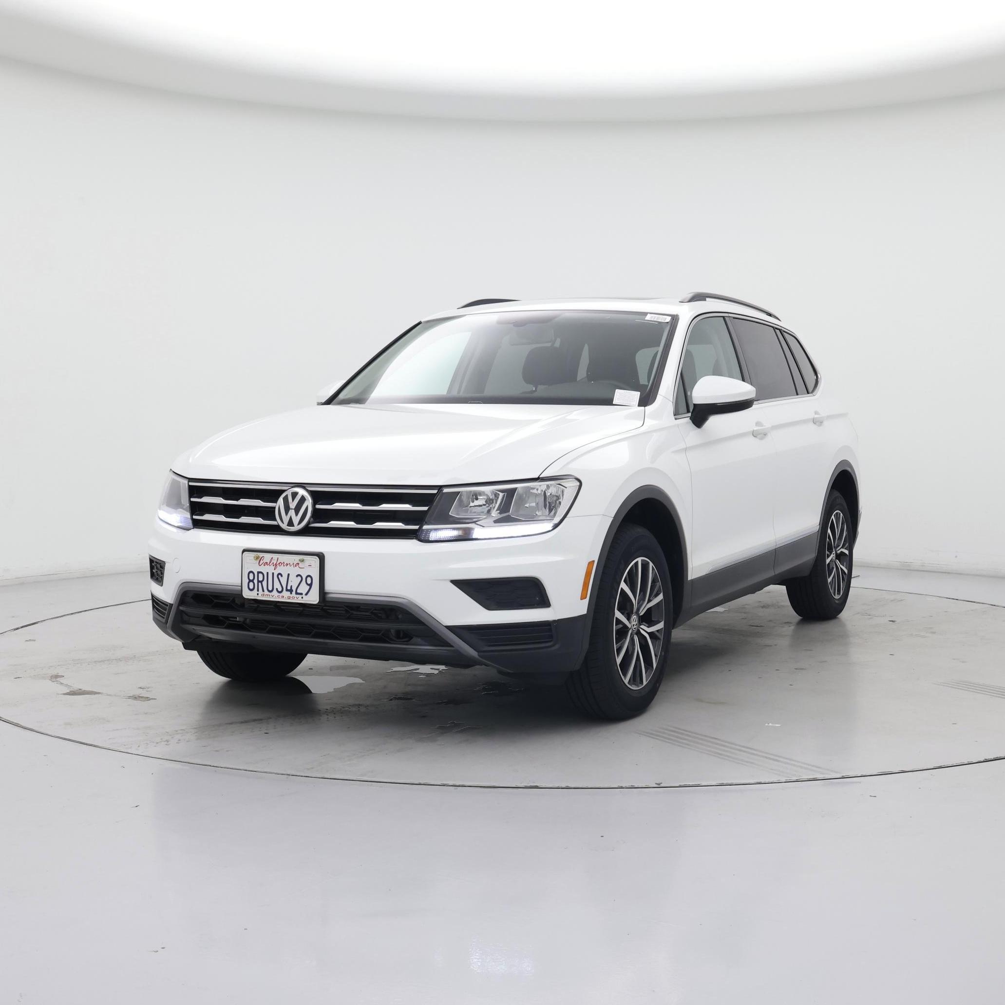 Thumbnail: 2020 Volkswagen Tiguan - 4
