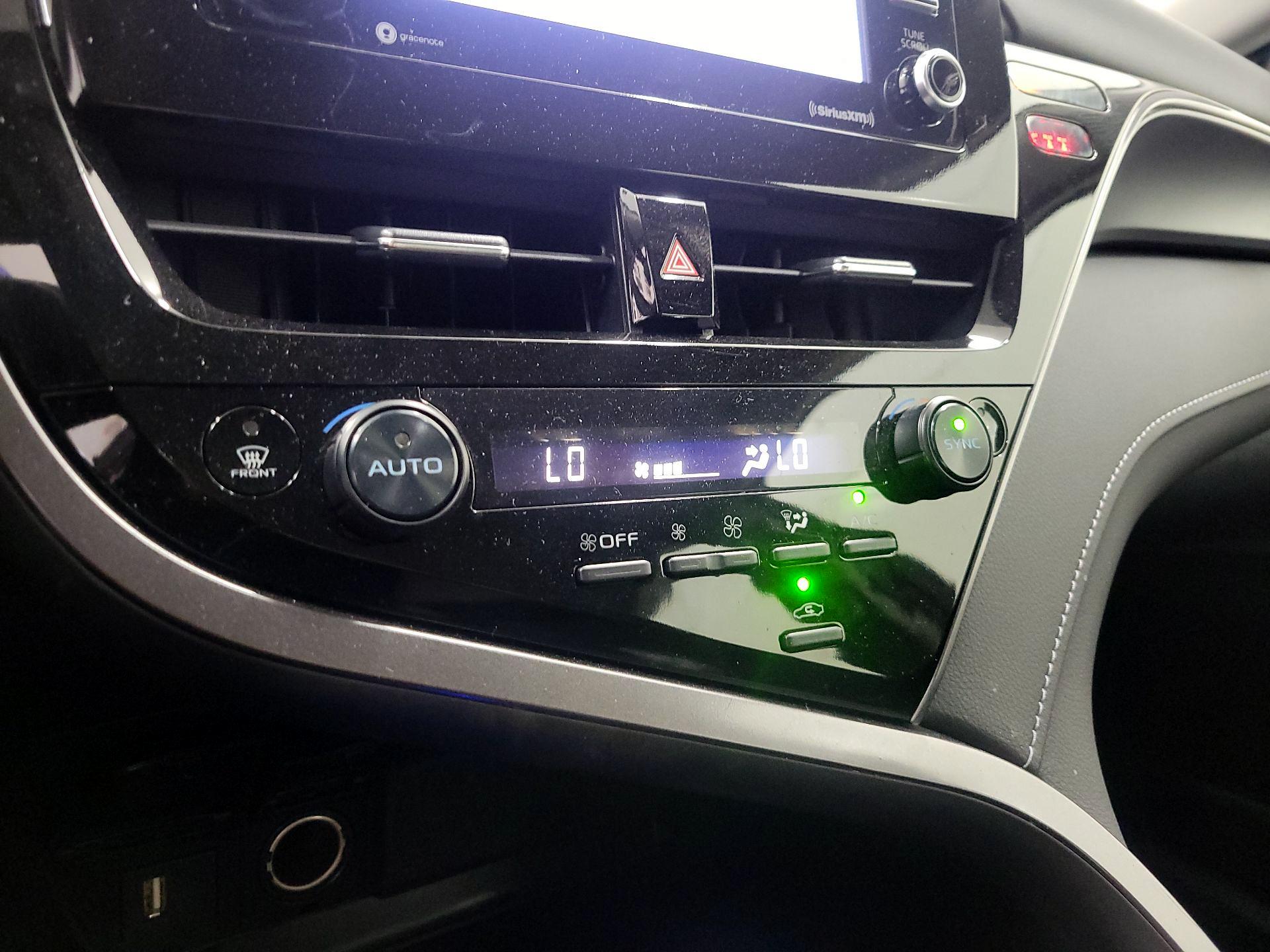 Thumbnail: 2024 Toyota Camry - 16