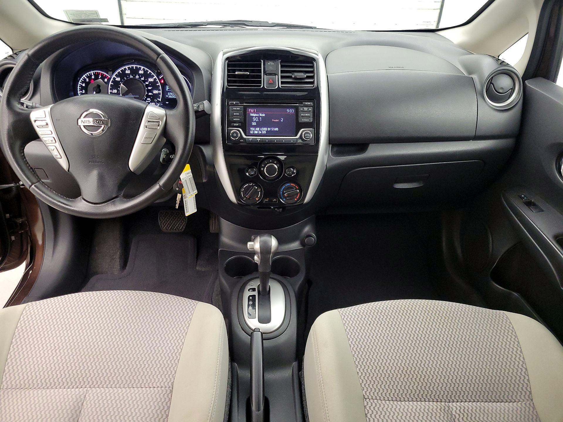 Thumbnail: 2017 Nissan Versa Note - 9