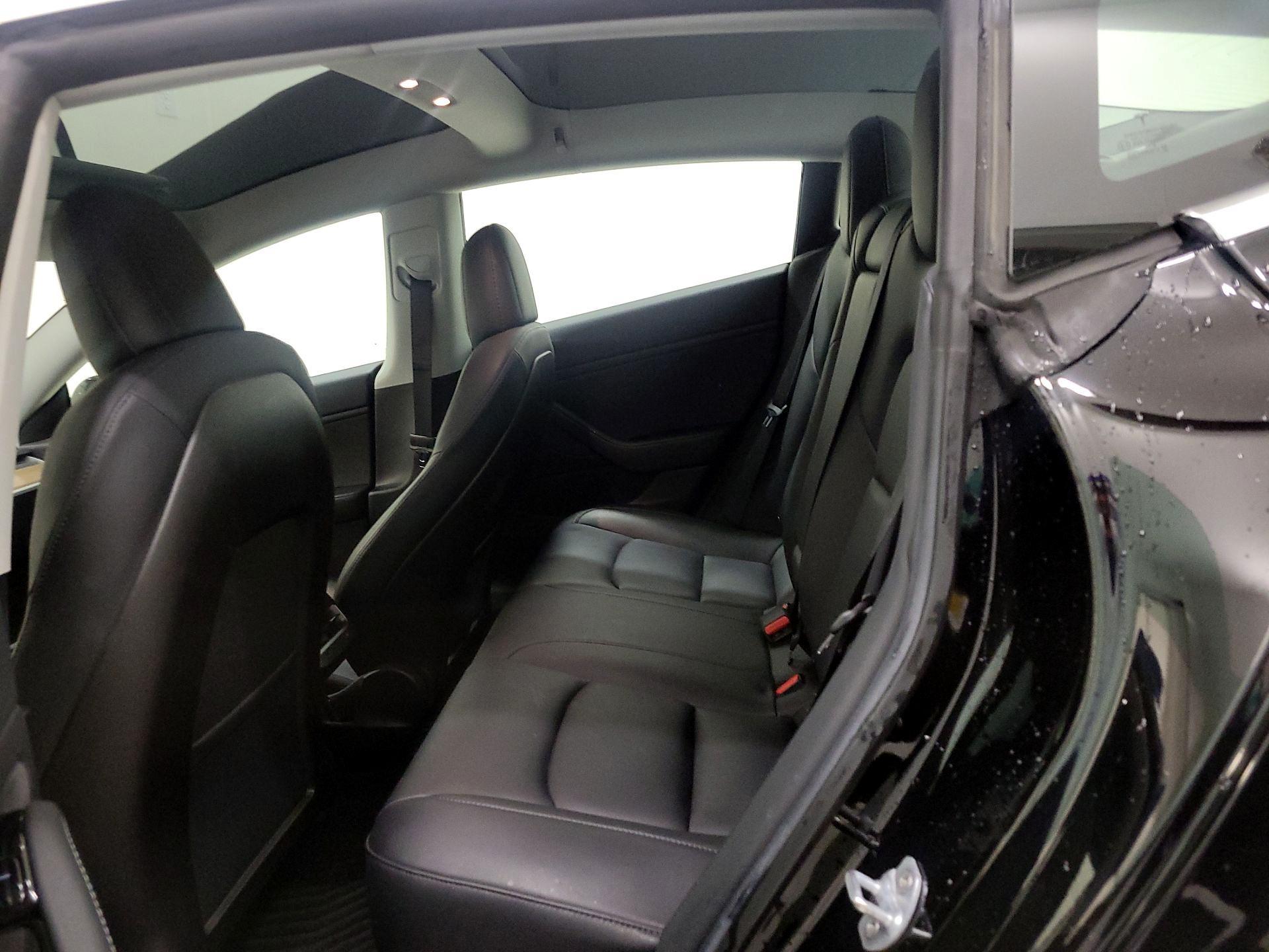 Thumbnail: 2019 Tesla Model 3 - 18