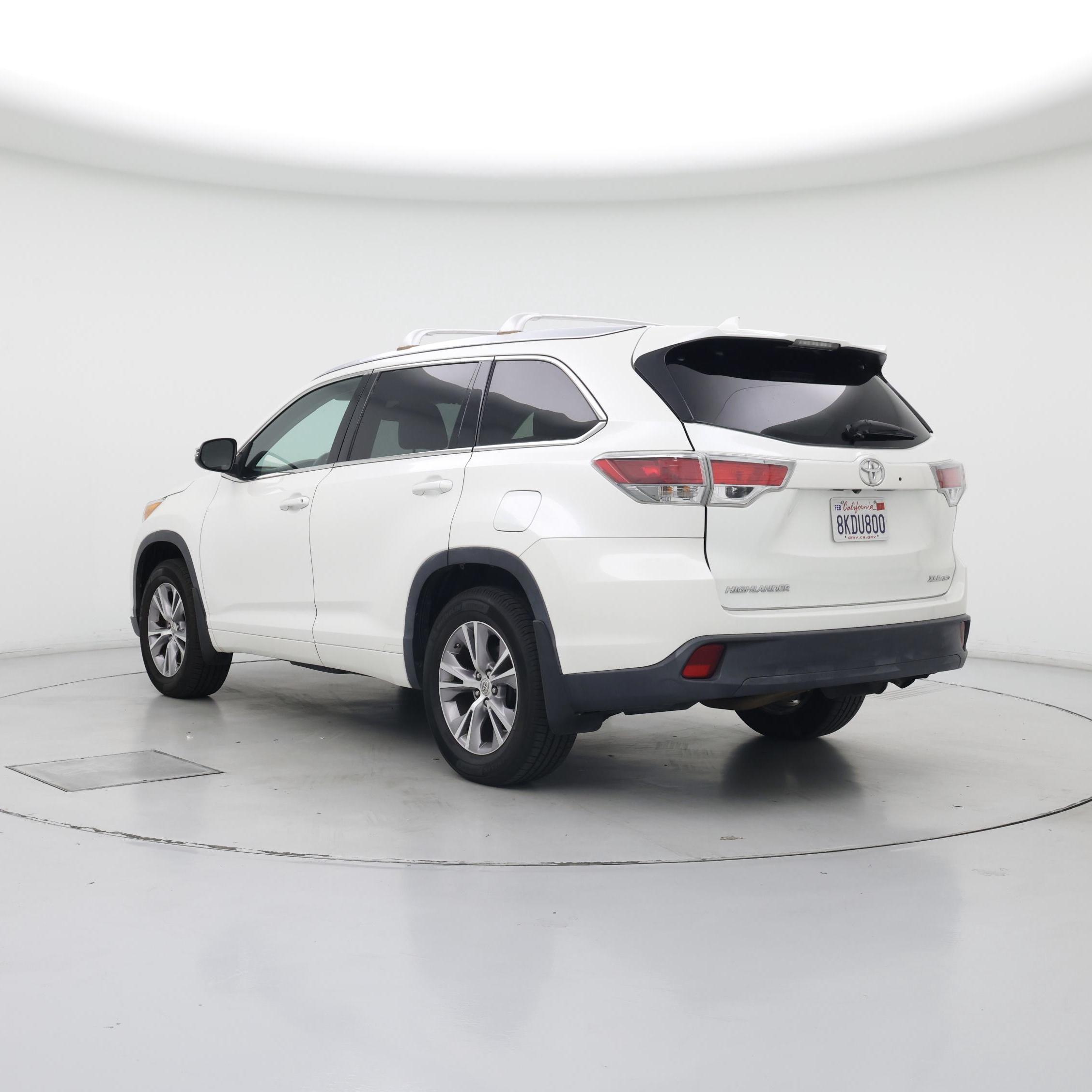 Thumbnail: 2015 Toyota Highlander - 2