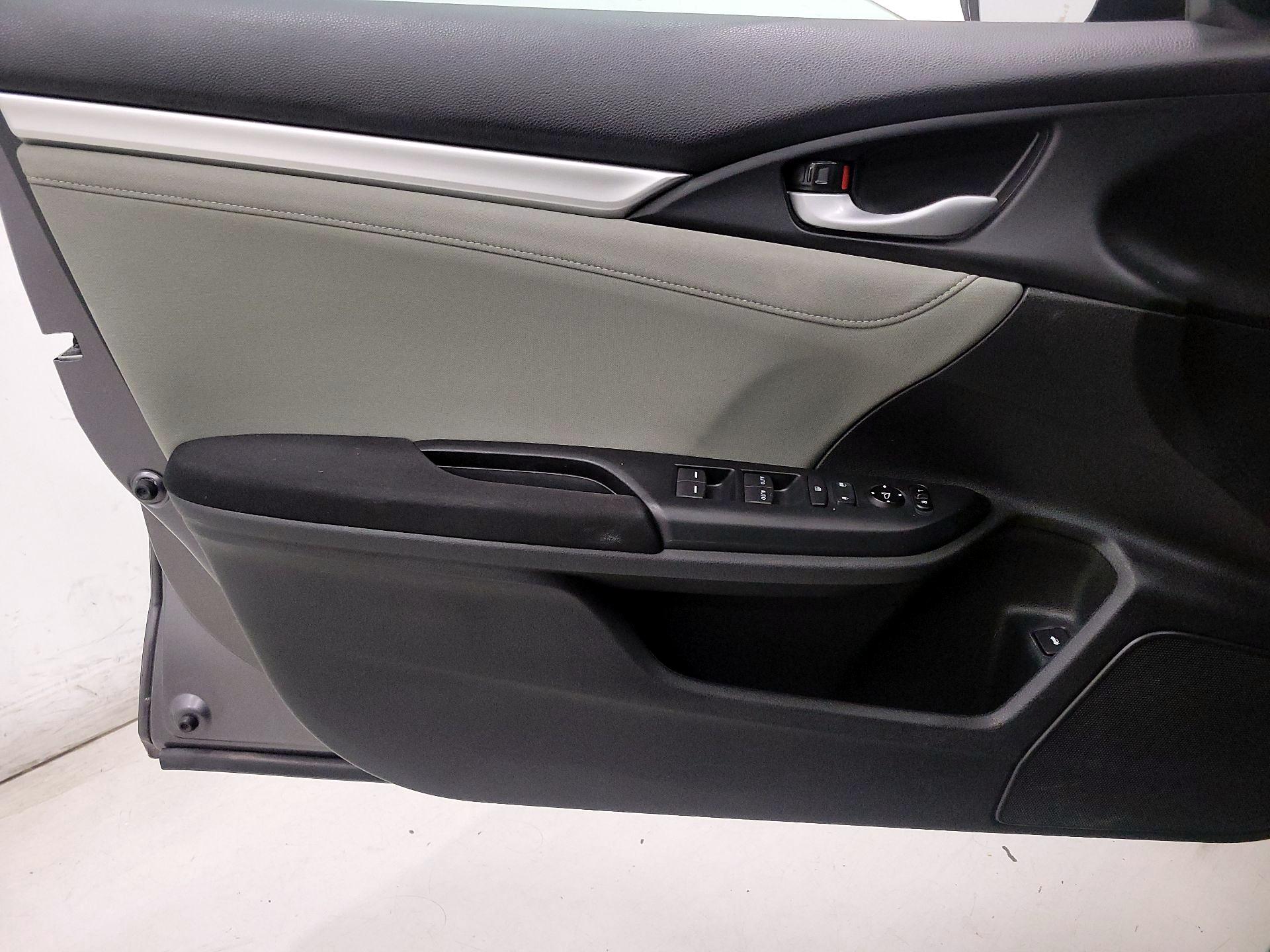 Thumbnail: 2020 Honda Civic - 12