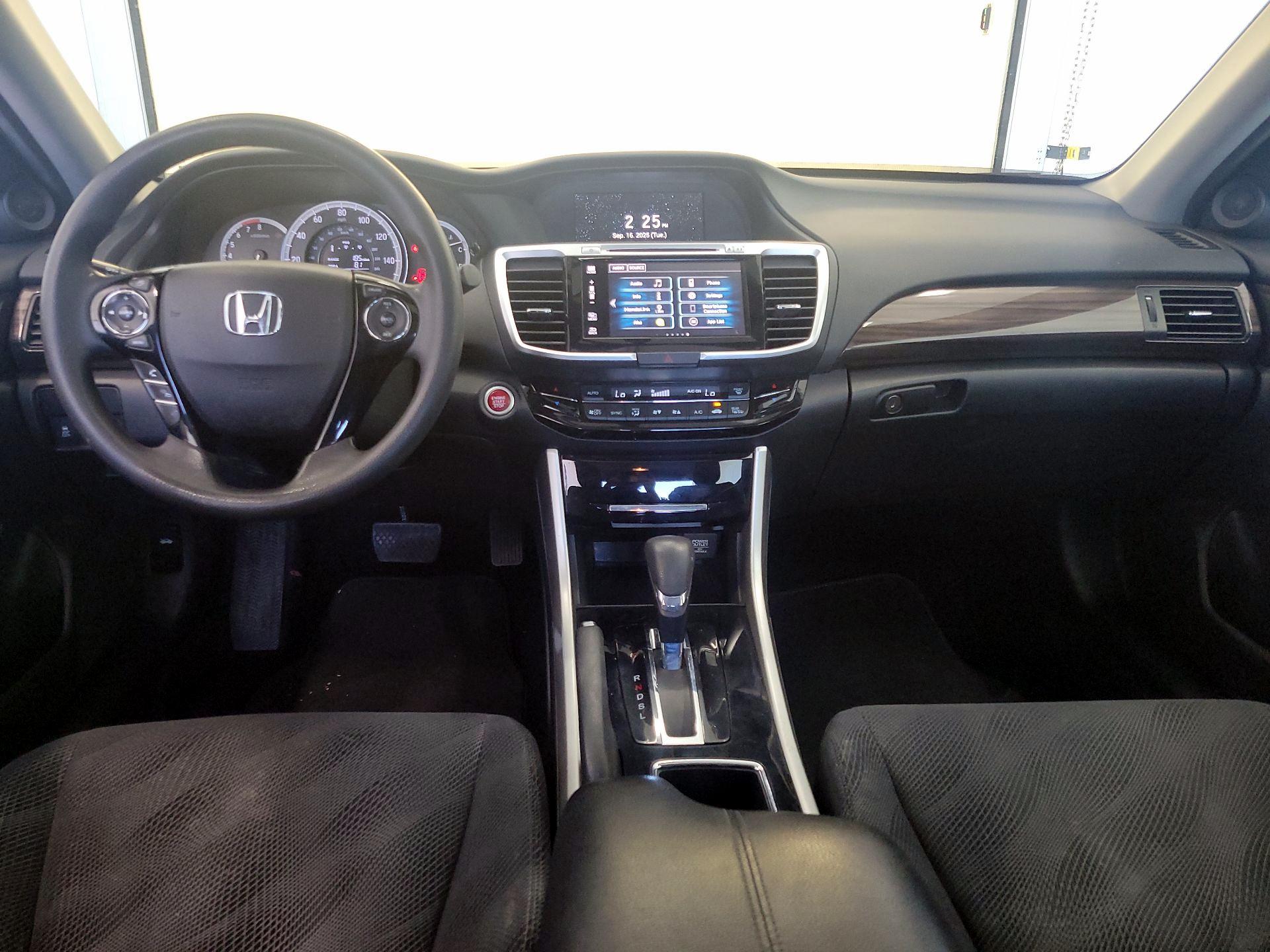 Thumbnail: 2017 Honda Accord - 8