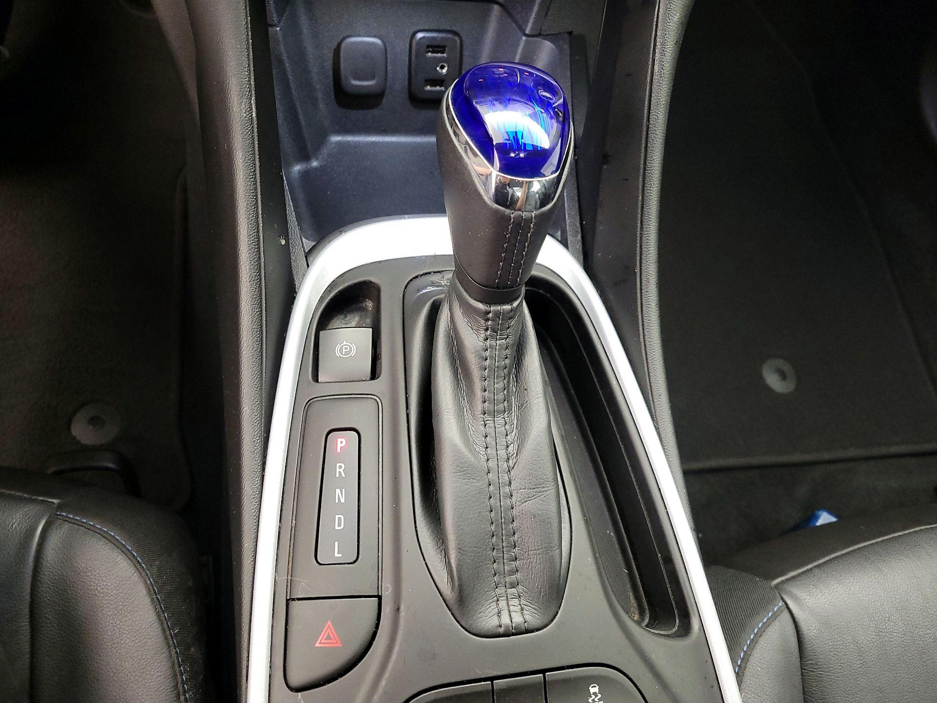 Thumbnail: 2017 Chevrolet Volt - 17