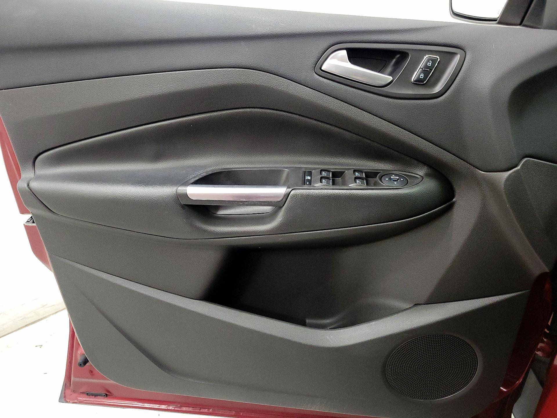Thumbnail: 2016 Ford Escape - 12