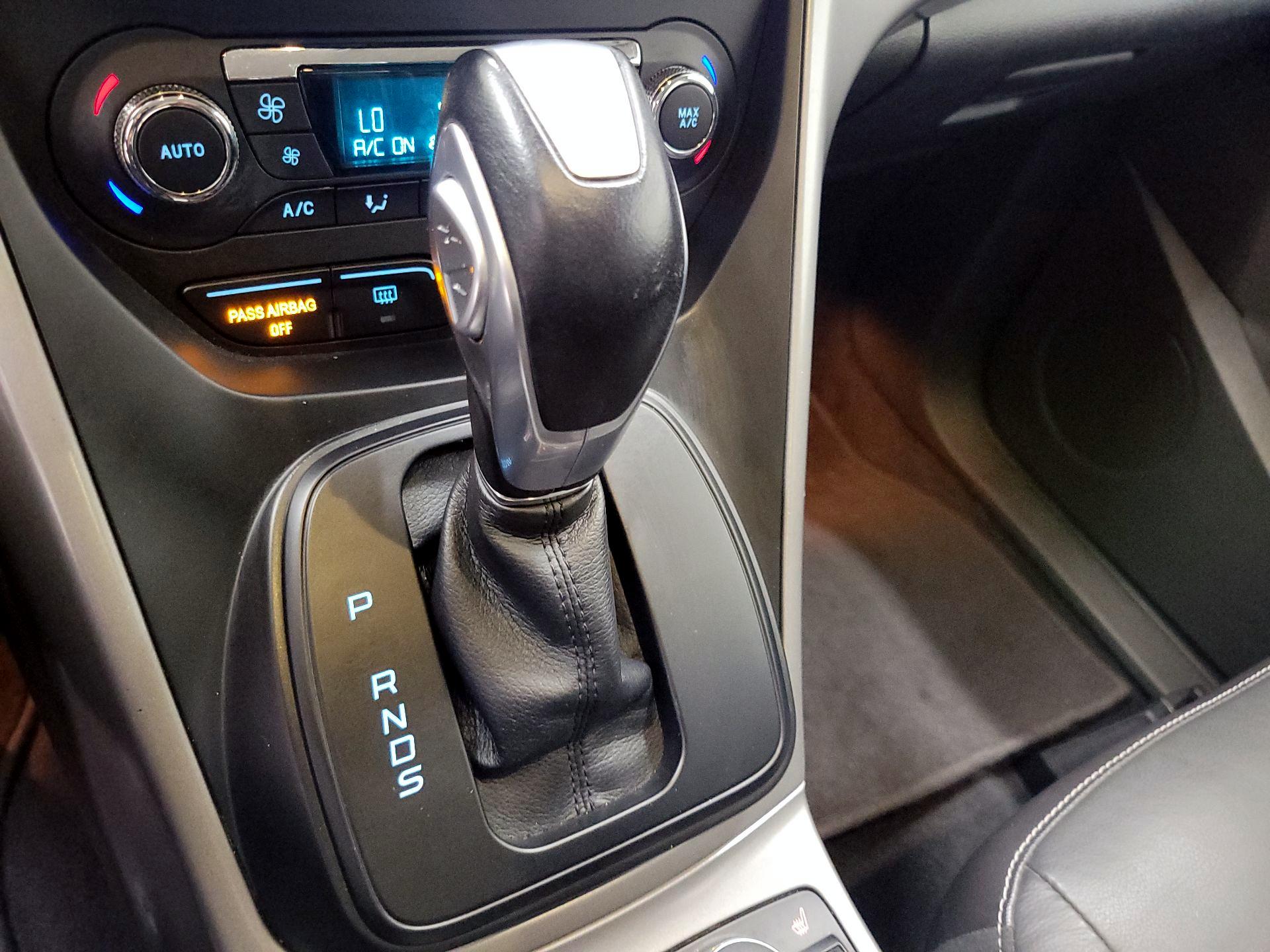 Thumbnail: 2016 Ford Escape - 18
