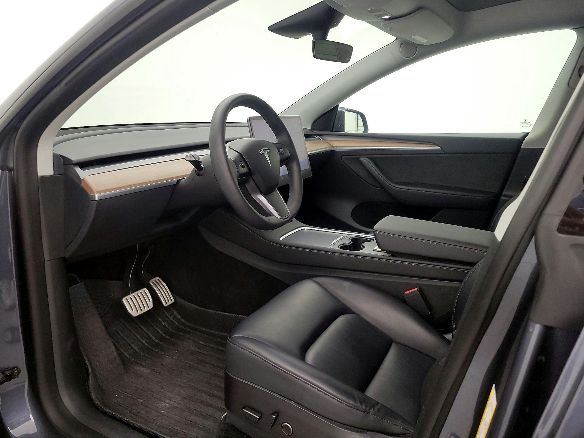 Thumbnail: 2023 Tesla Model Y - 11