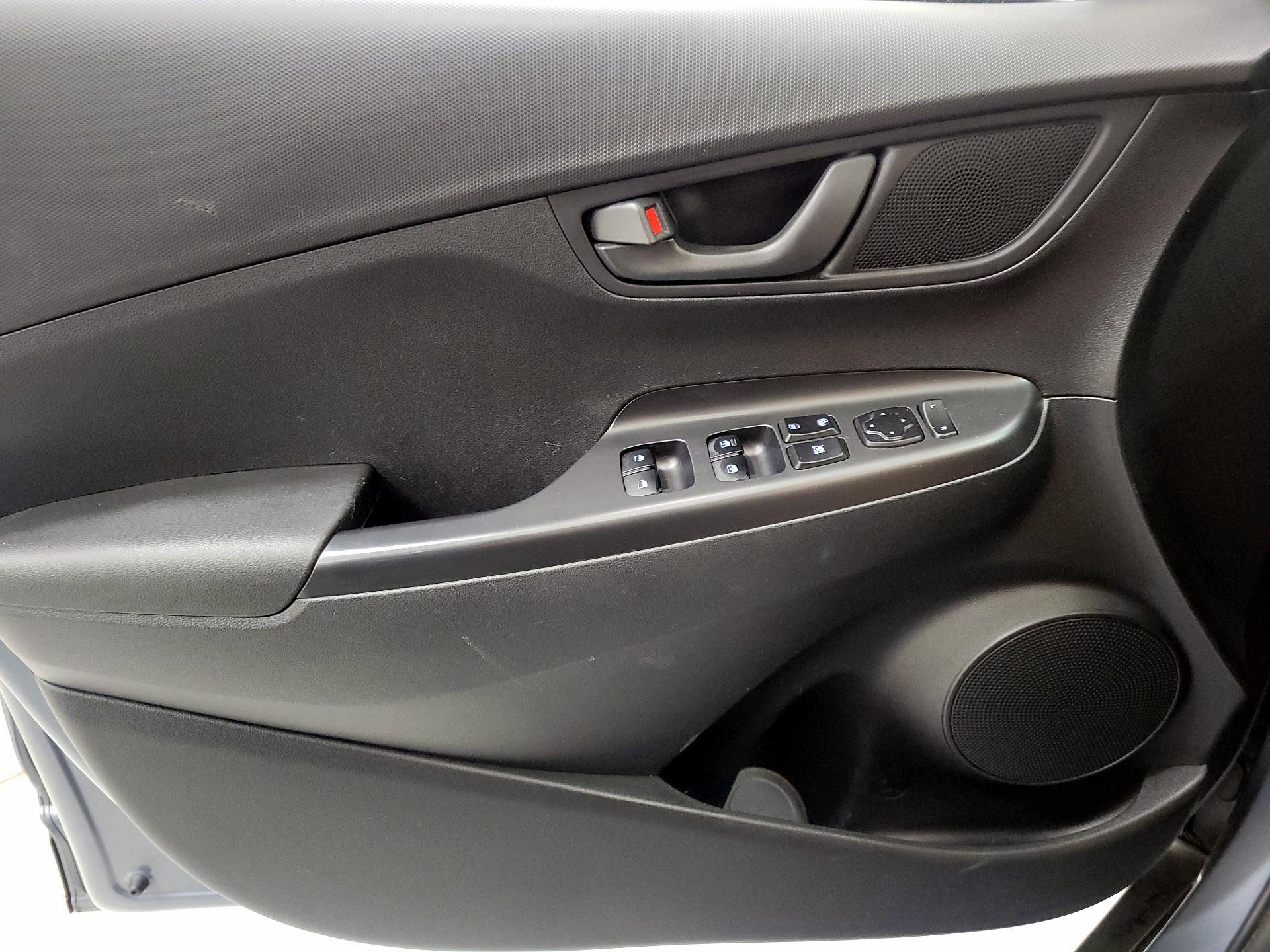 Thumbnail: 2018 Hyundai Kona - 12