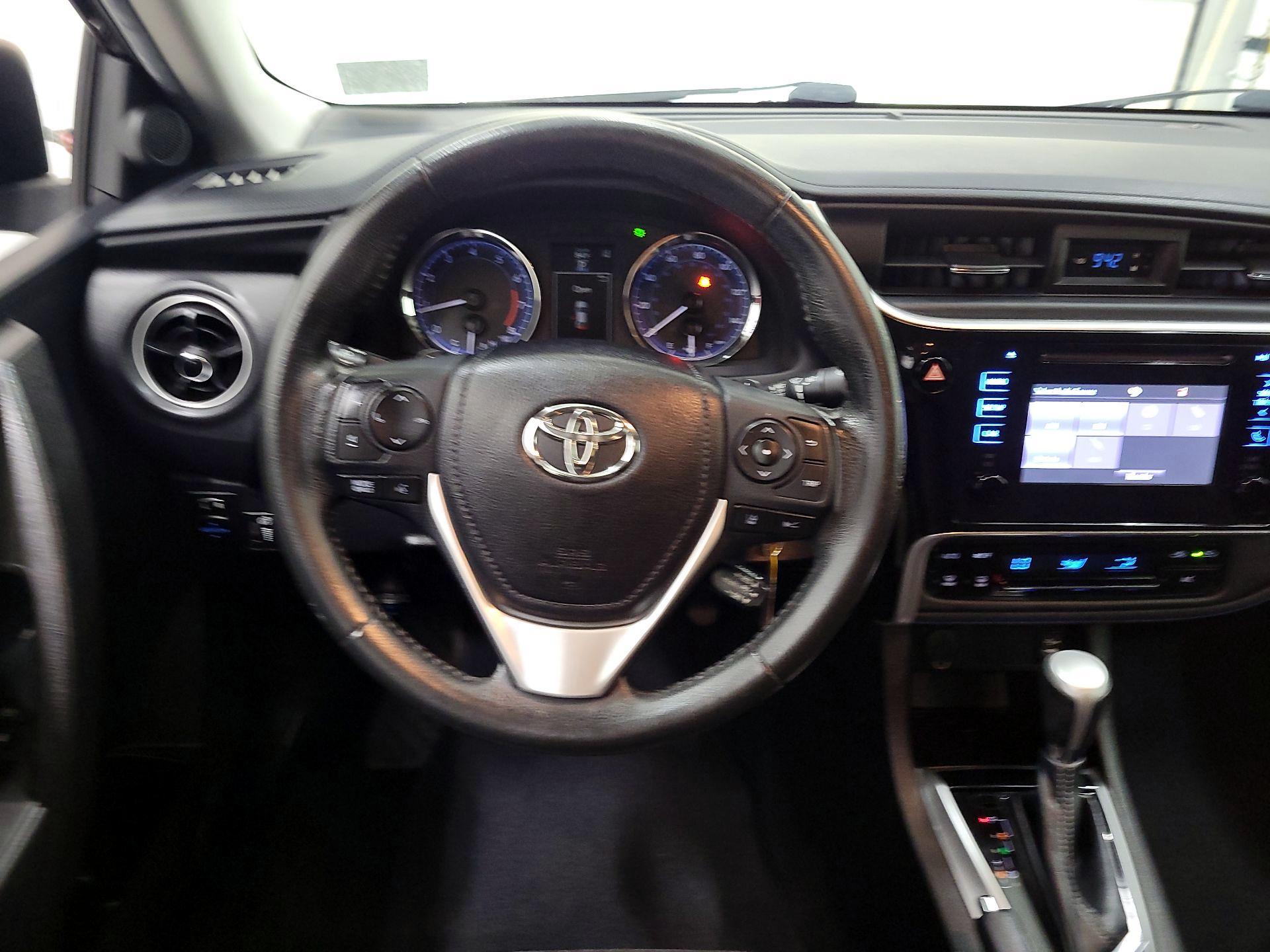 Thumbnail: 2019 Toyota Corolla - 10
