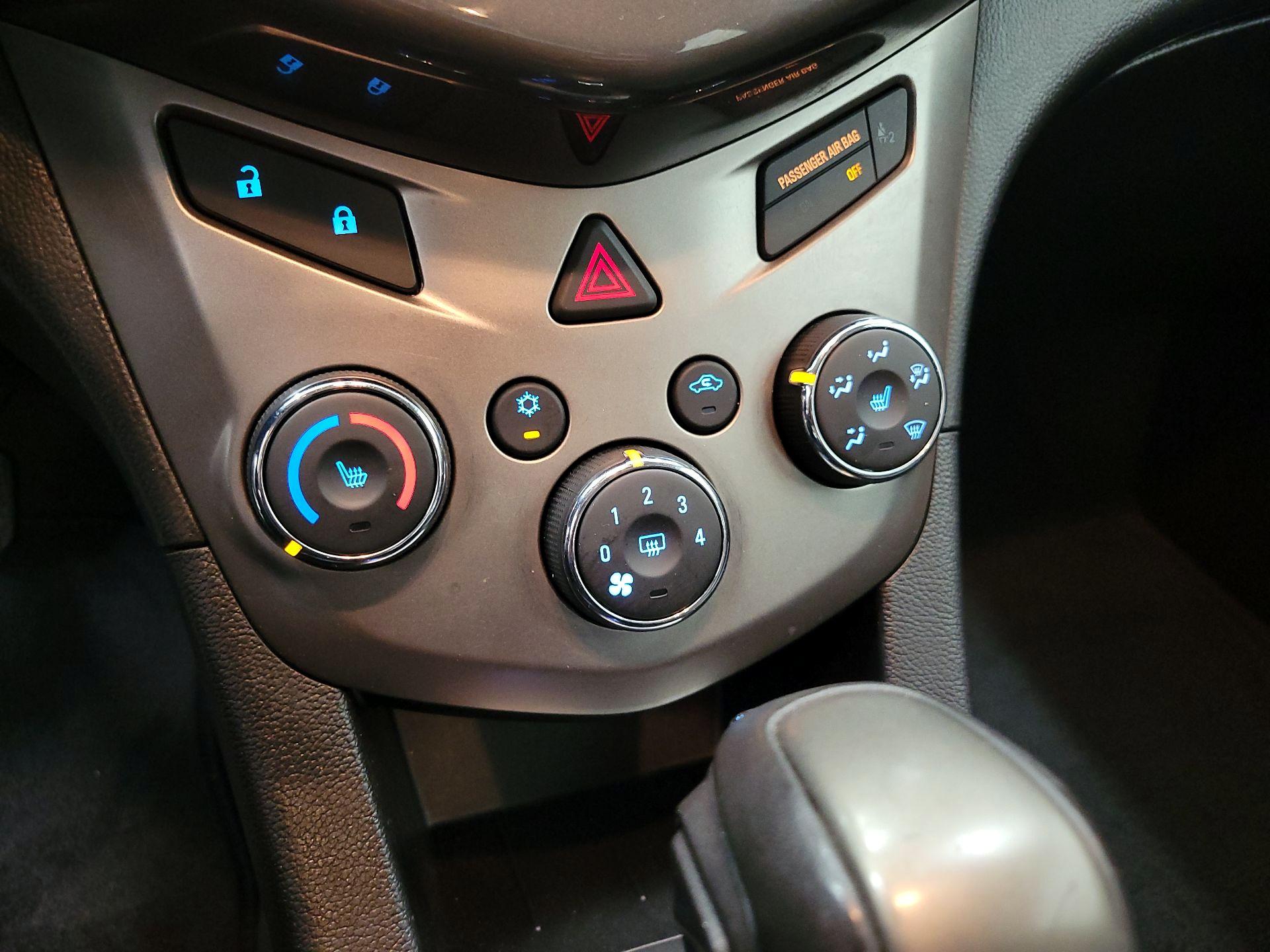 Thumbnail: 2016 Chevrolet Sonic - 16