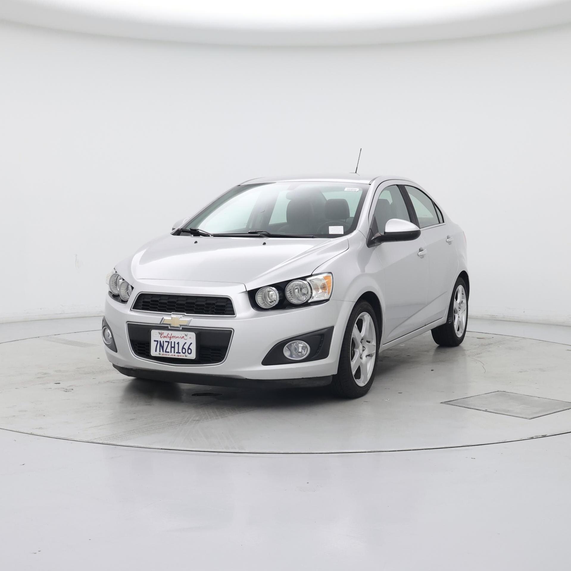 Thumbnail: 2016 Chevrolet Sonic - 4